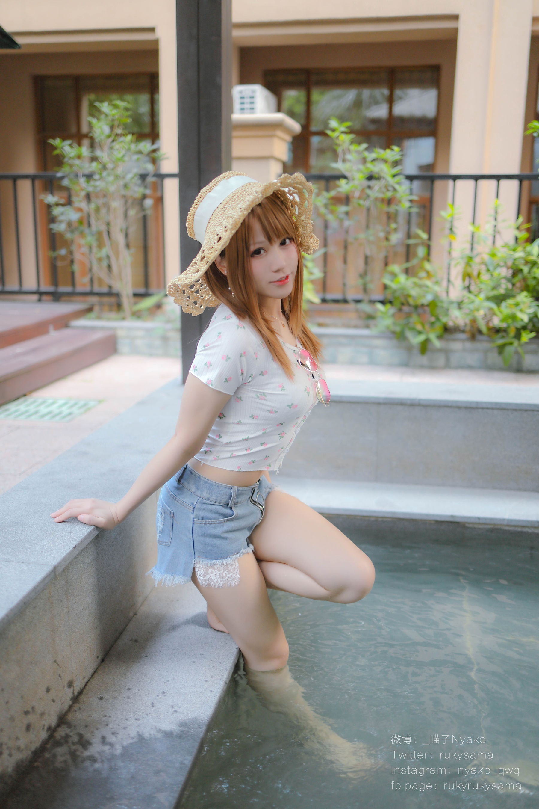 [网红COSER写真] 萌妹子Nyako喵子 - 温泉旅行