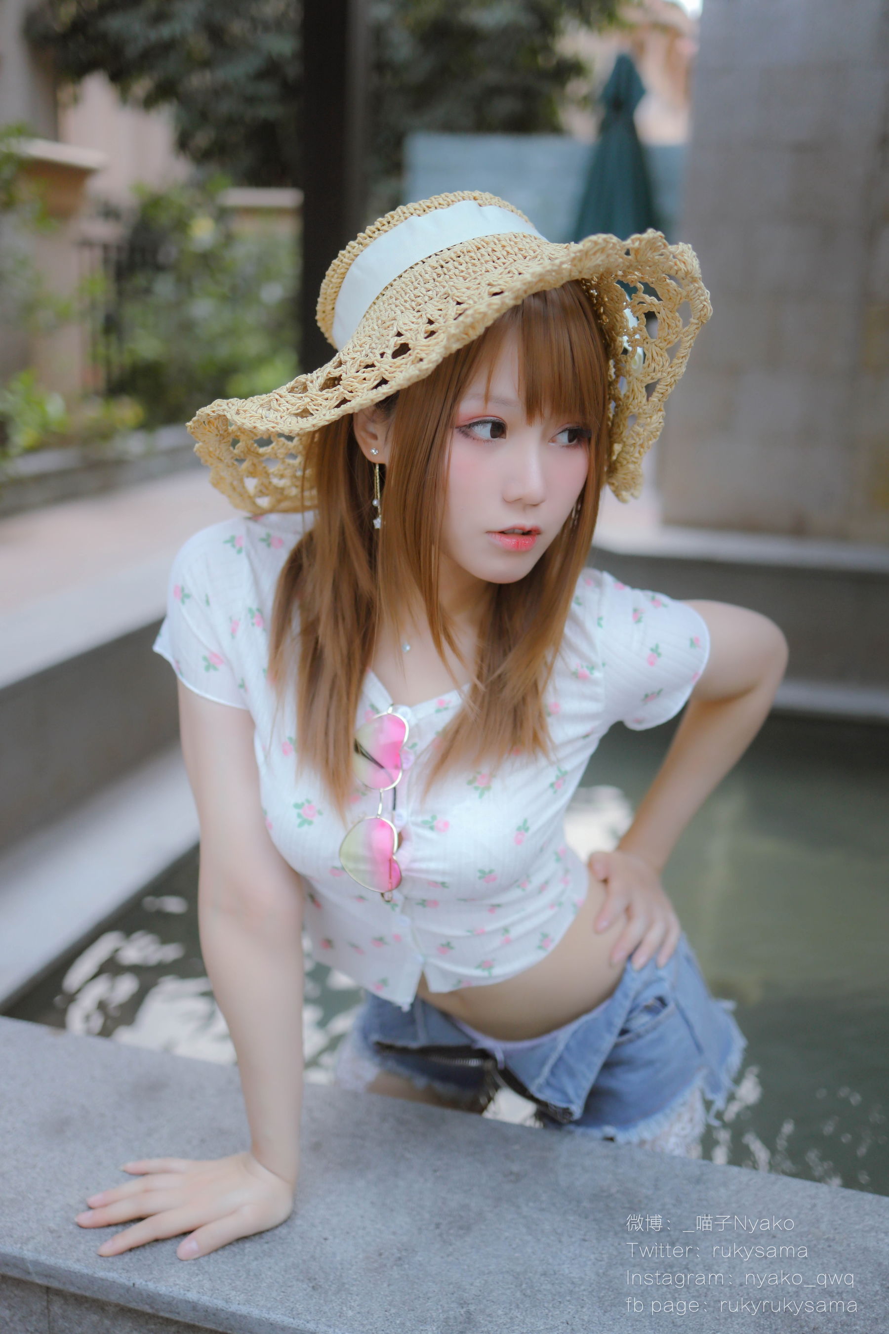 [网红COSER写真] 萌妹子Nyako喵子 - 温泉旅行