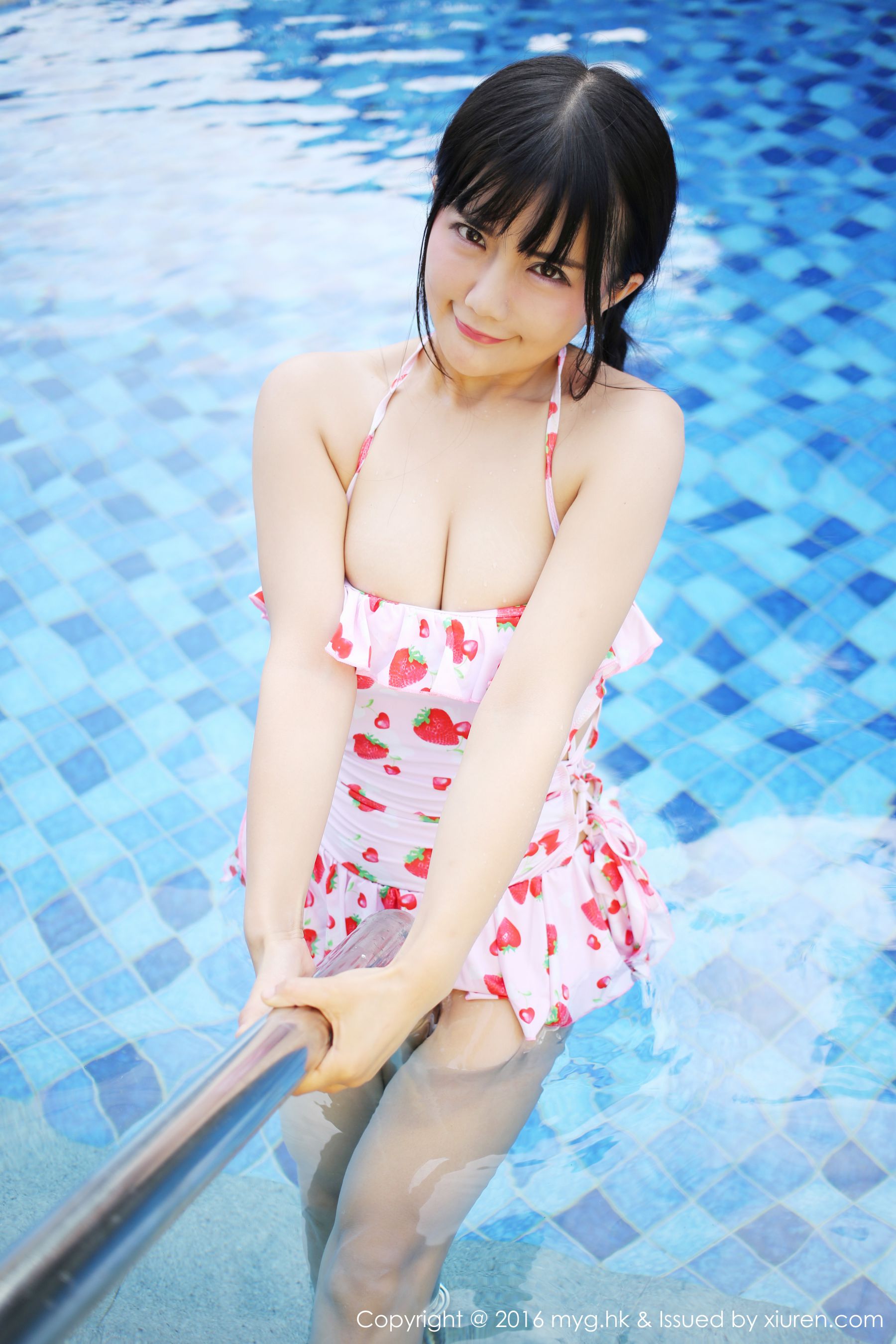 崔乖艺《成都巨乳新人妹子》 [美媛馆MyGirl] Vol.230
