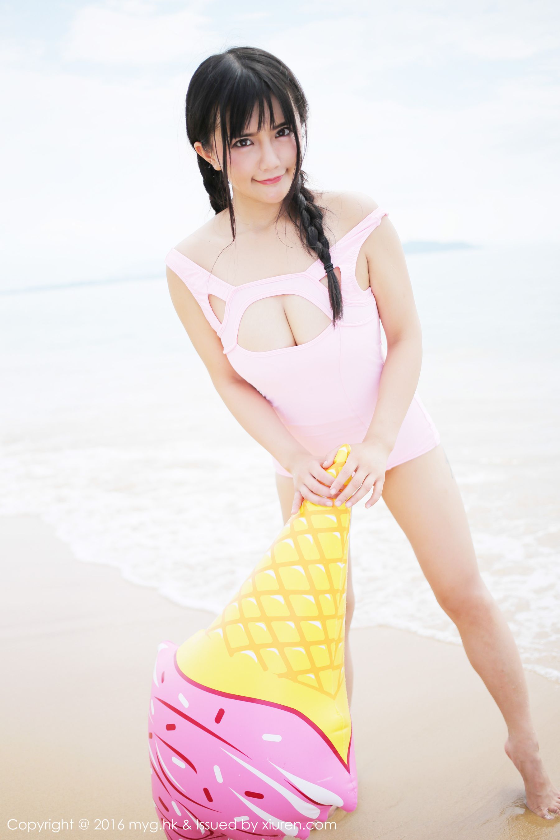 崔乖艺《成都巨乳新人妹子》 [美媛馆MyGirl] Vol.230