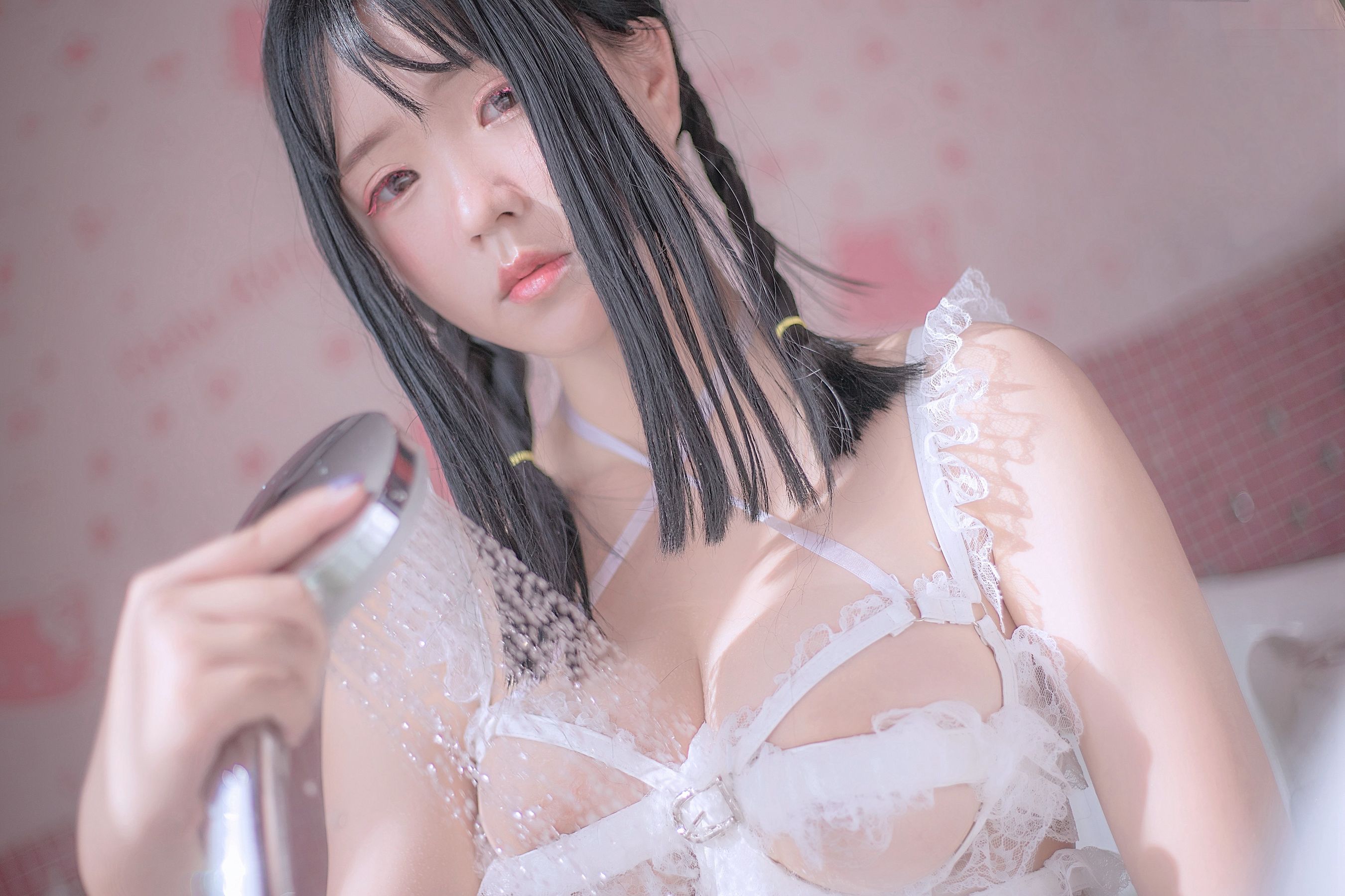 [网红COSER写真] 微博妹子 汐 - 束缚