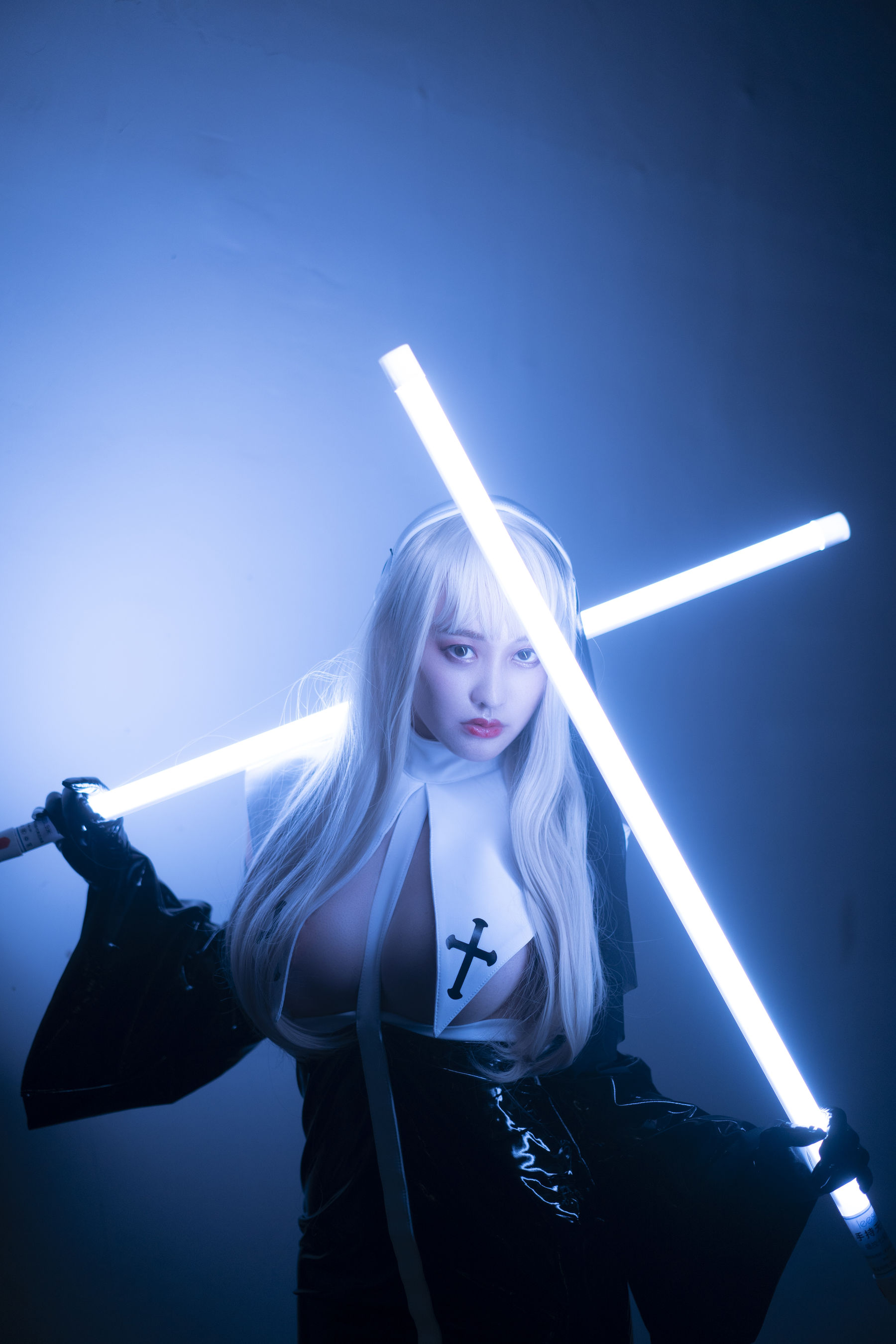 [网红COSER写真] 动漫博主脱尾巴Mizuki - 修女
