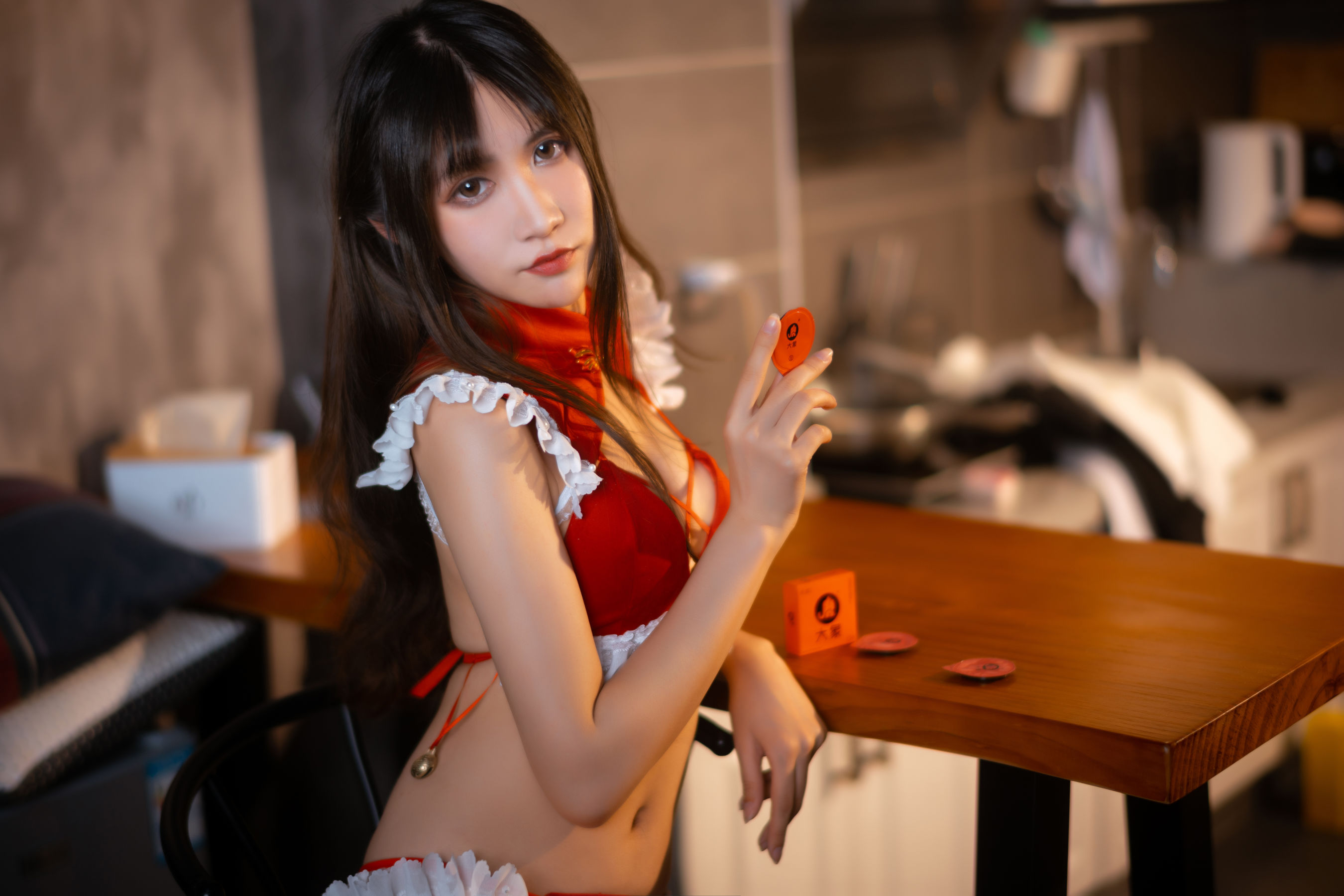 [网红COSER写真] 动漫博主阮邑_Fairy - 大象 红色
