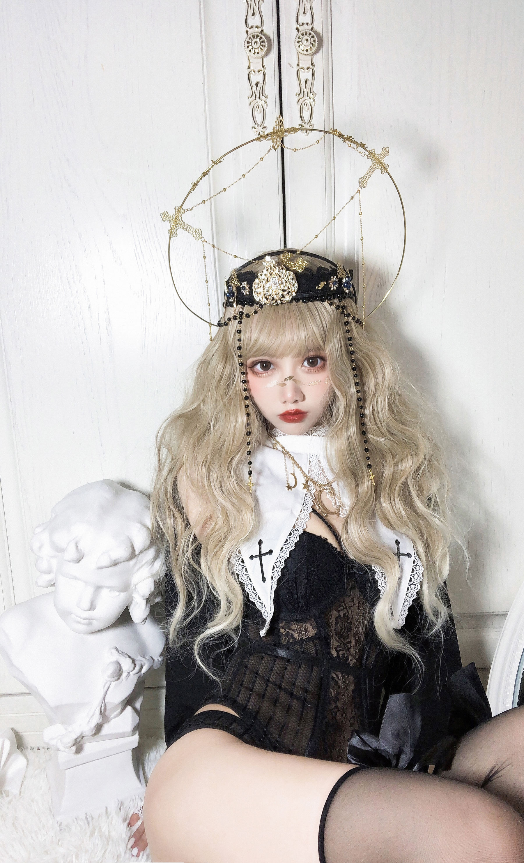 [网红COSER写真] 动漫博主果咩酱w - 叛逆修女