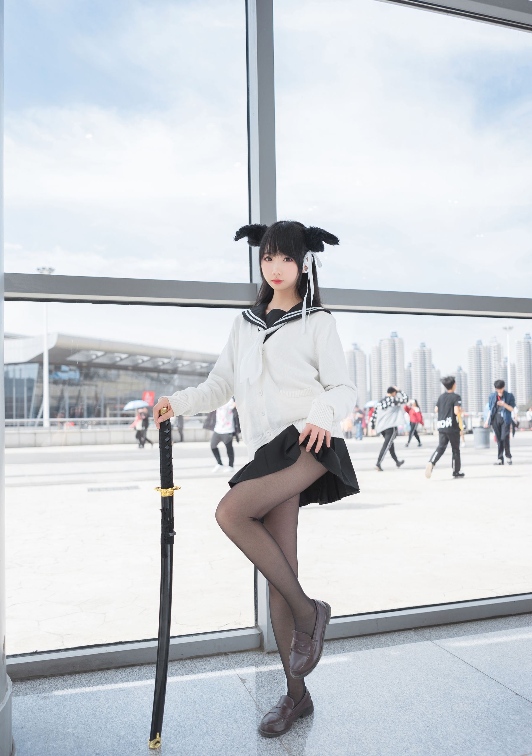 [网红COSER写真] Cos小姐姐雪琪 - 漫展上的小姐姐