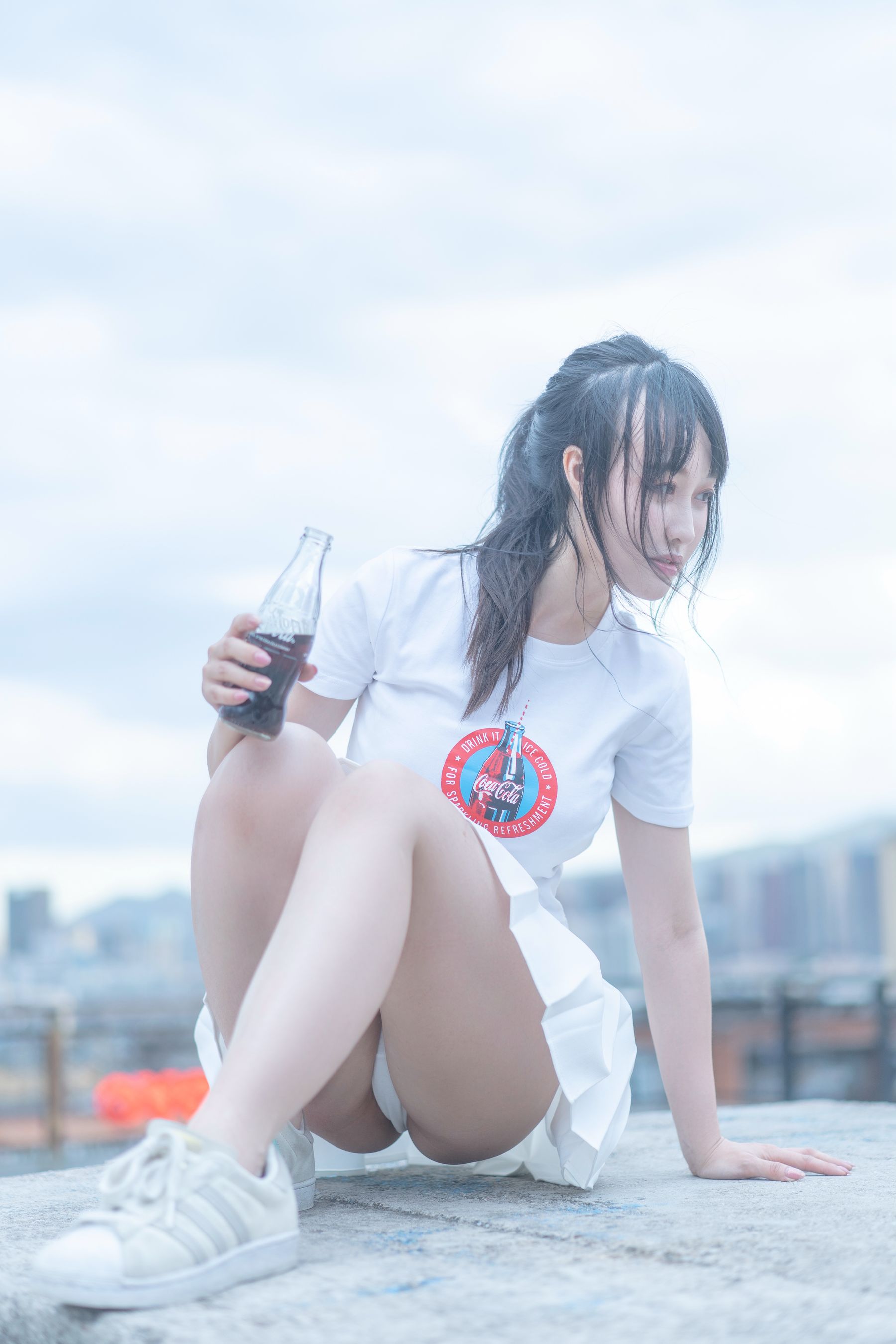 [网红COSER写真] 动漫博主脱尾巴Mizuki - 可乐JK