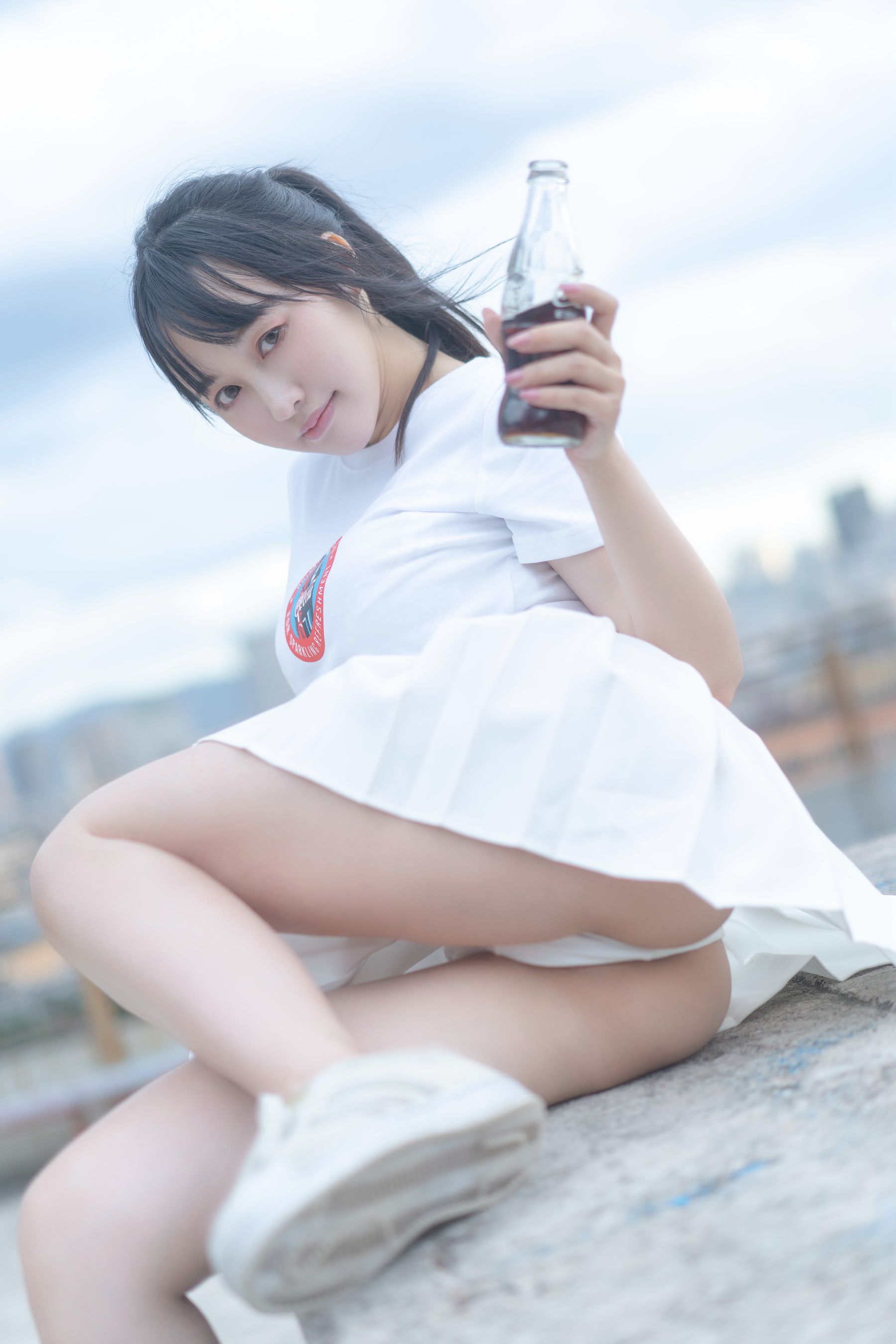 [网红COSER写真] 动漫博主脱尾巴Mizuki - 可乐JK