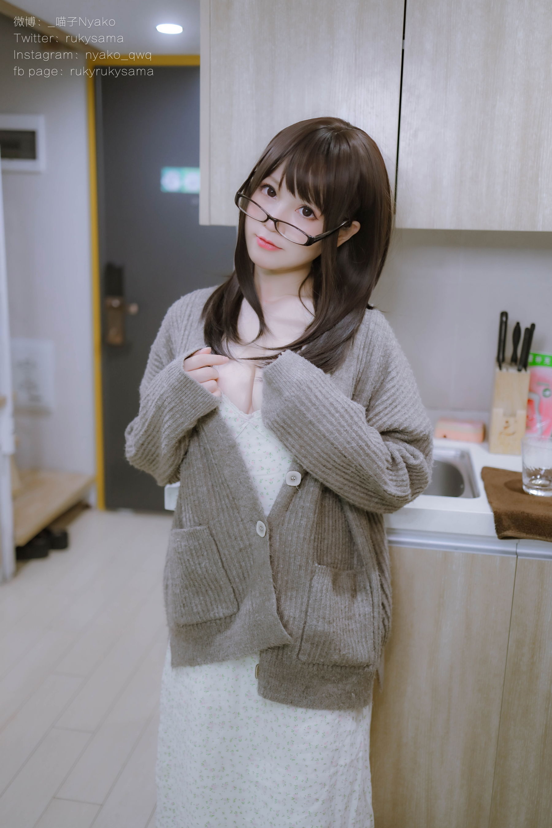 [网红COSER写真] 萌妹子Nyako喵子 - 妄想彼女との同棲生活 之 便服系列