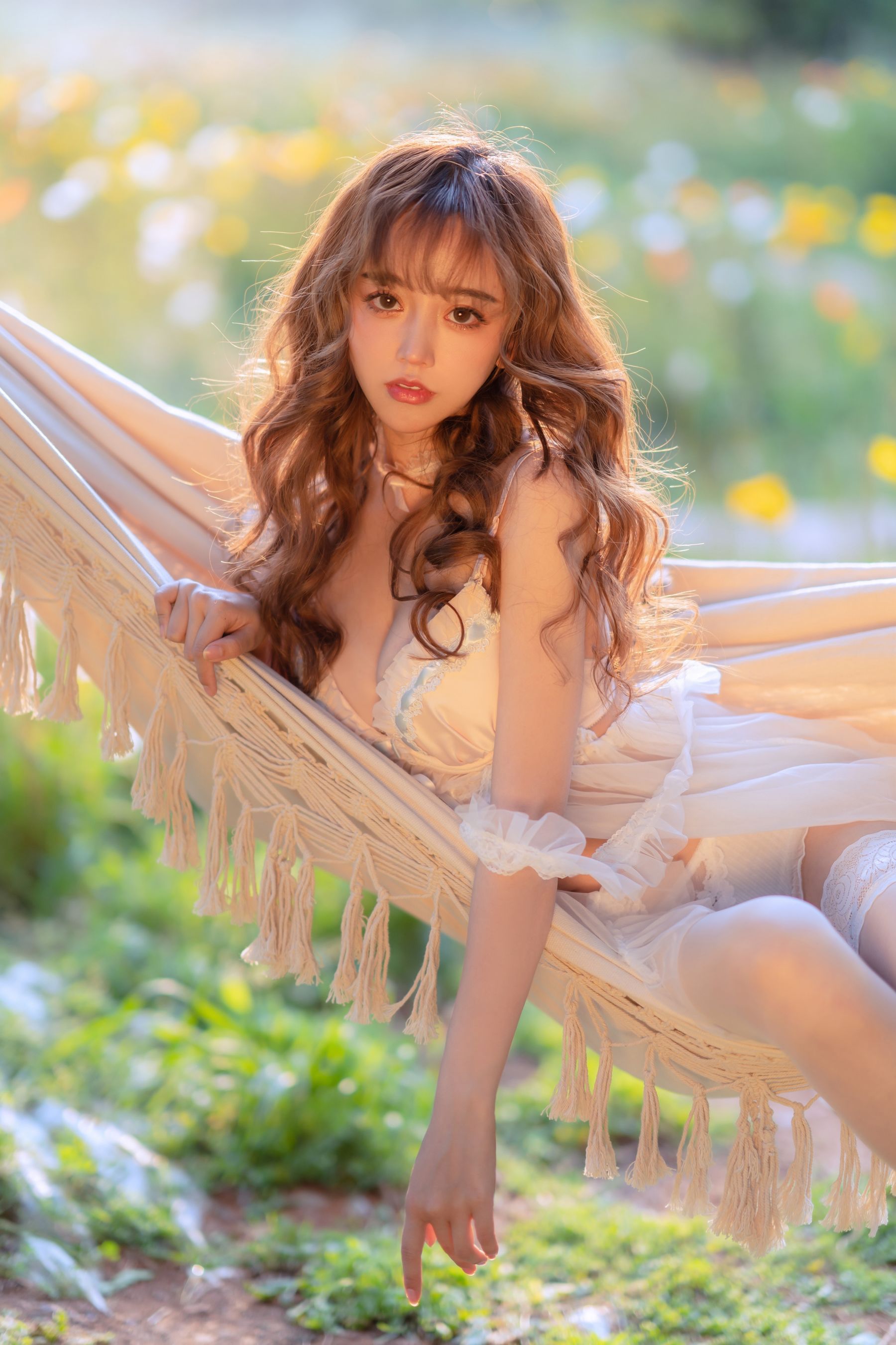 [网红COSER写真] 斗鱼米线线sama写真 - 夏日限定 吊床