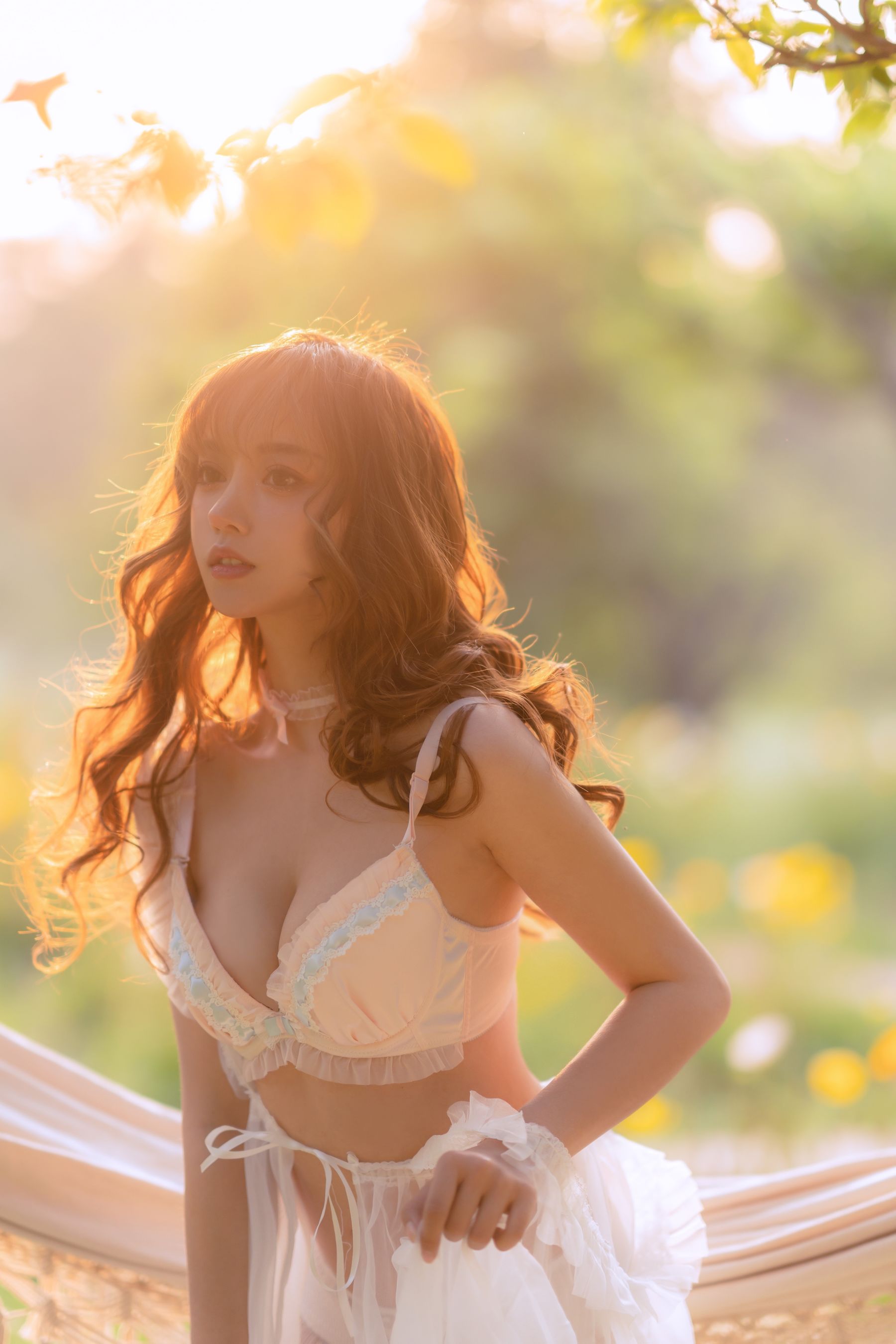 [网红COSER写真] 斗鱼米线线sama写真 - 夏日限定 吊床
