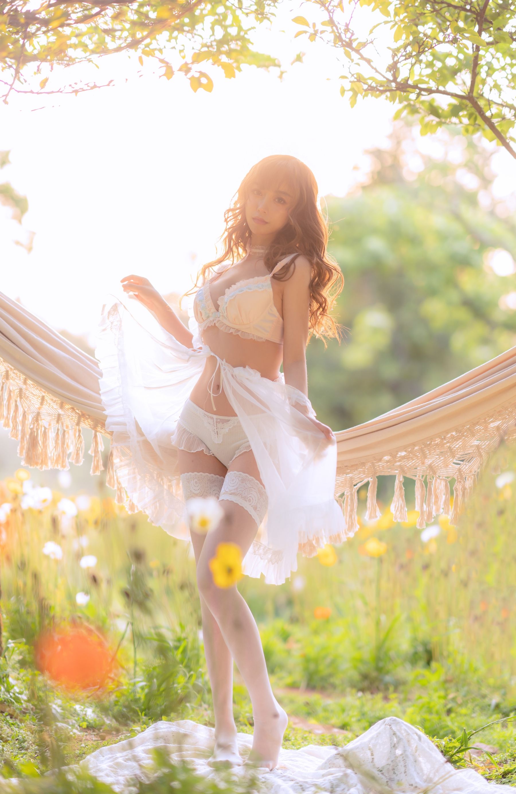 [网红COSER写真] 斗鱼米线线sama写真 - 夏日限定 吊床