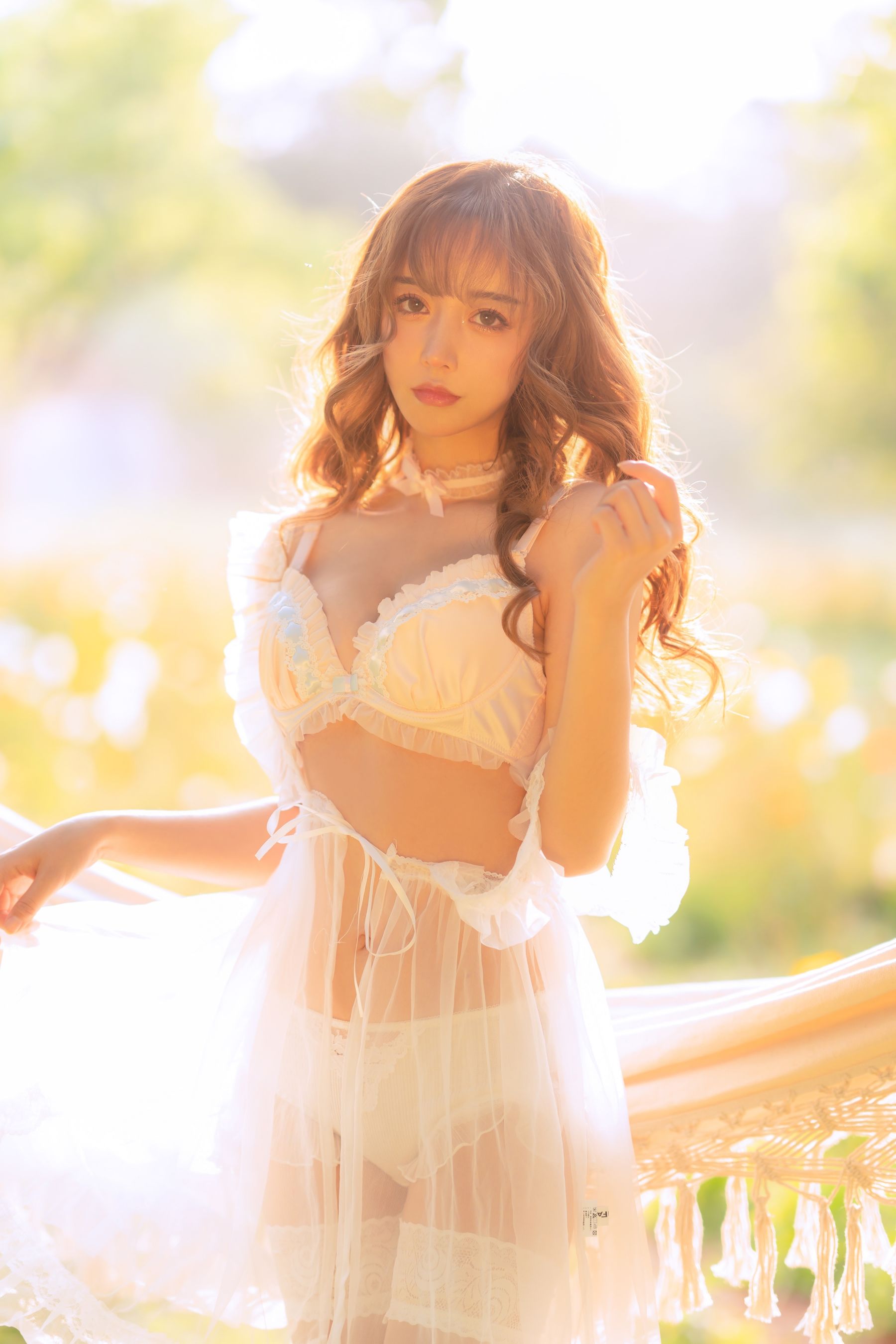 [网红COSER写真] 斗鱼米线线sama写真 - 夏日限定 吊床