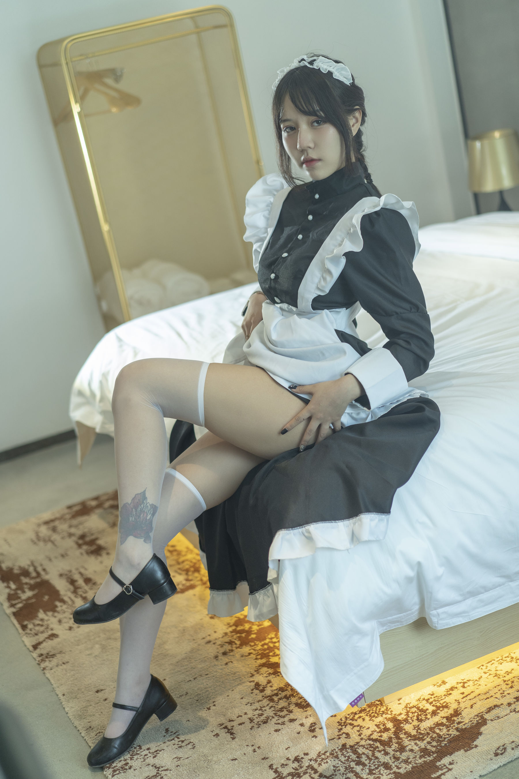 [网红COSER写真] 微博妹子 汐 - 奴仆