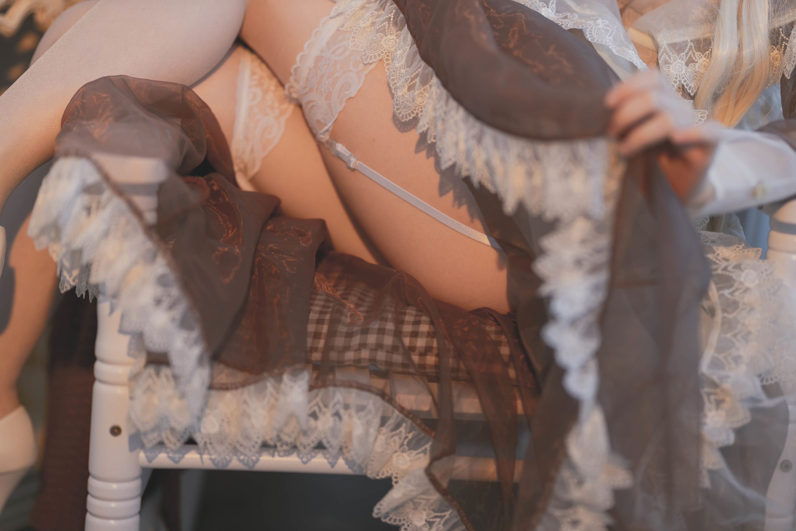 [网红COSER写真] 福利姬嘎潼 - 透明女仆