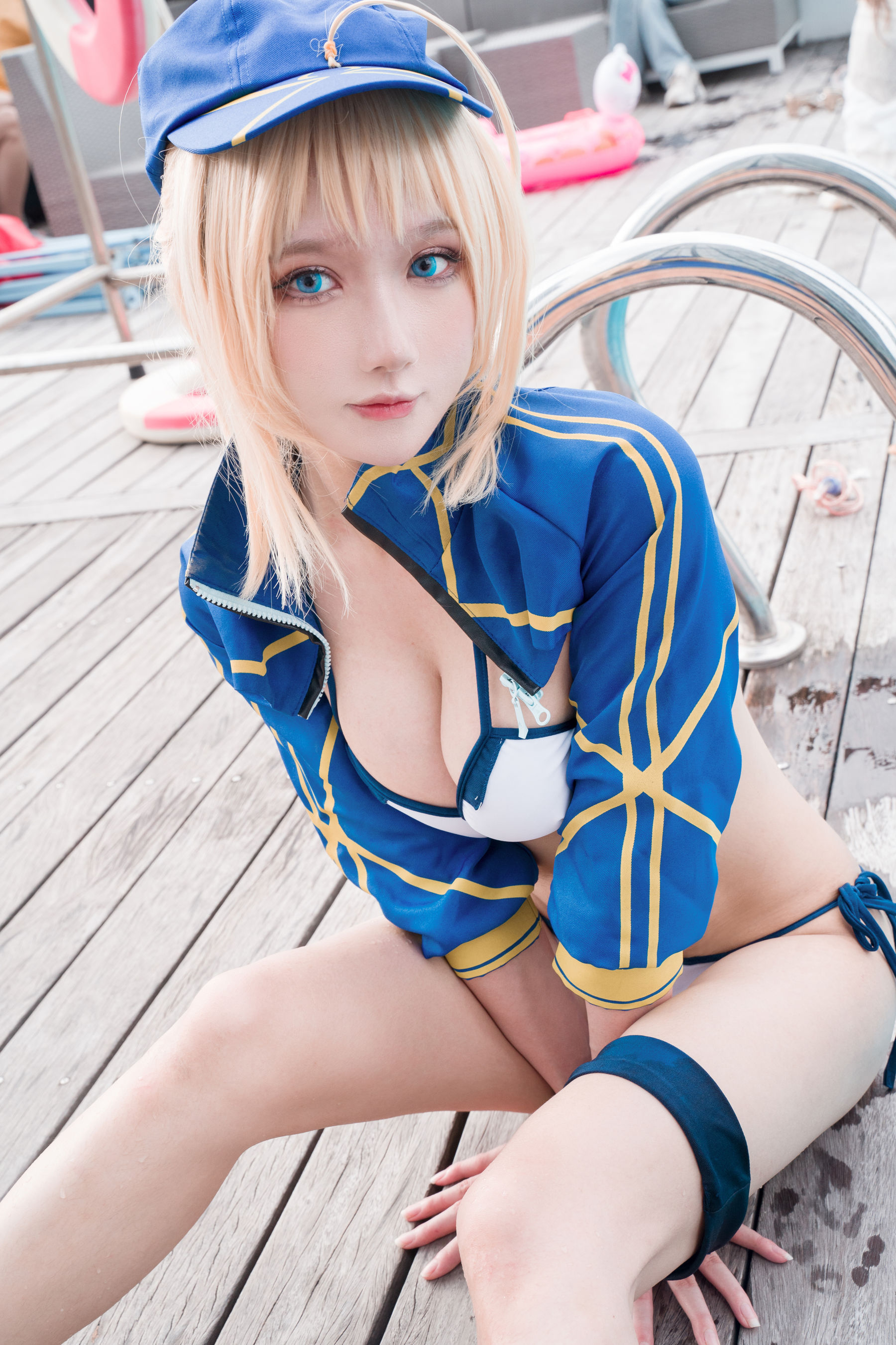 [网红COSER写真] 动漫博主阿包也是兔娘 - 谜之女主角X毛水着