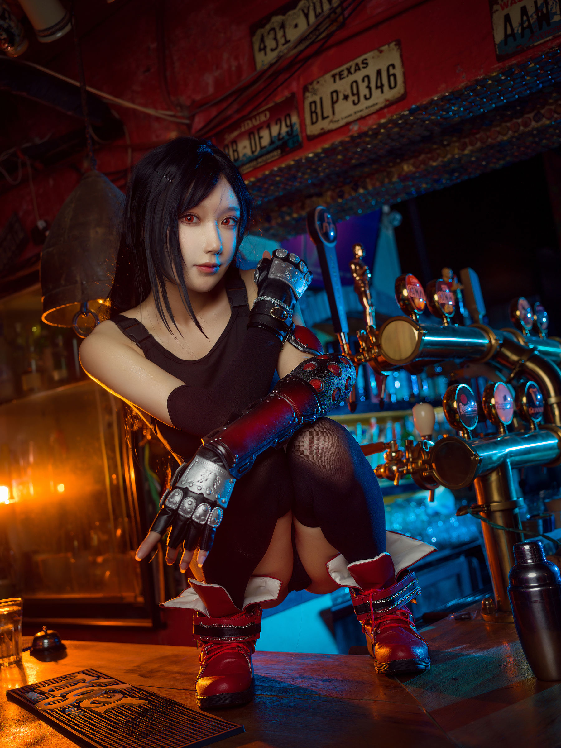 [网红COSER写真] 动漫博主阿包也是兔娘 - 蒂法