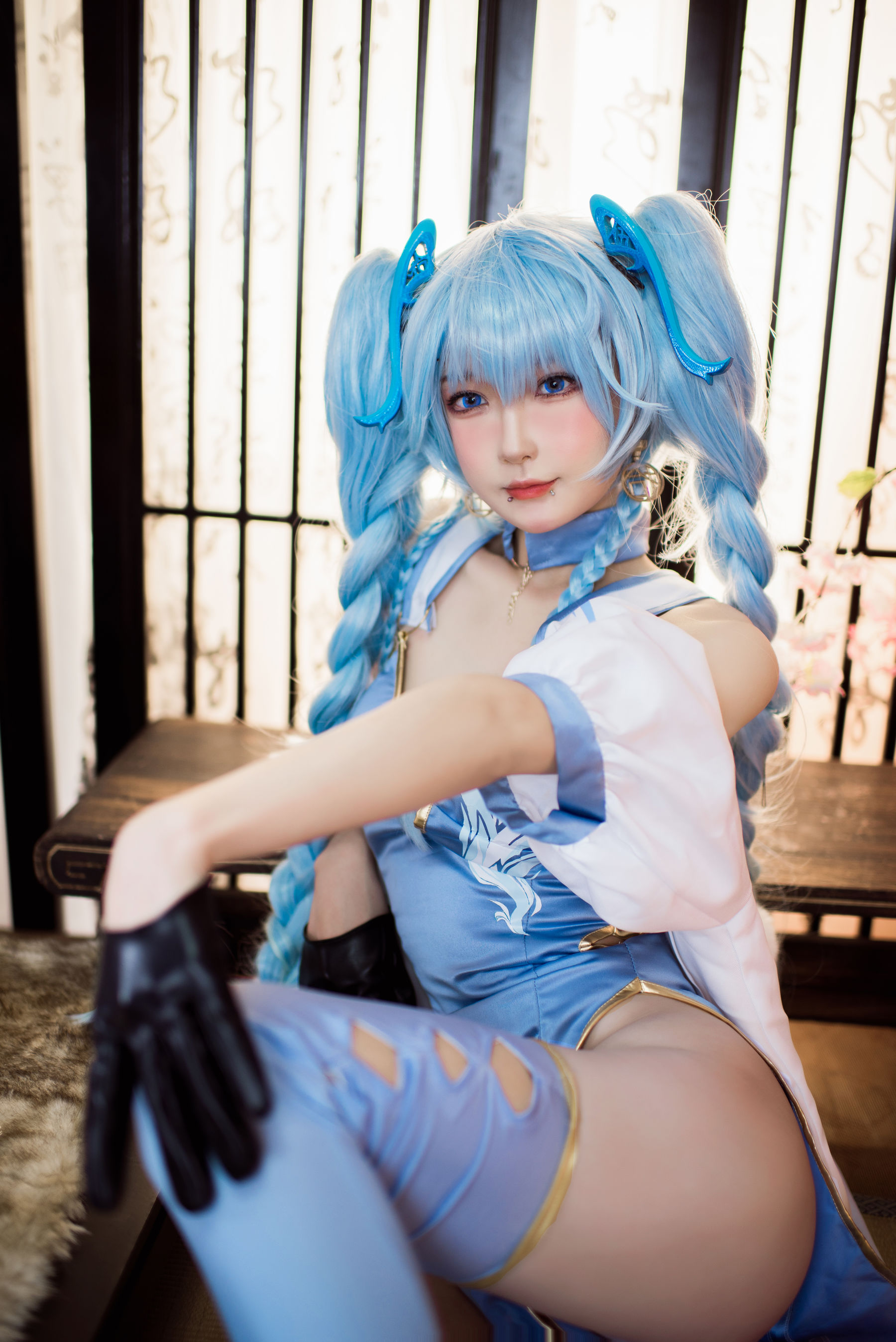 [网红COSER写真] 动漫博主阿包也是兔娘 - 少女前线 PA15翠雀媚