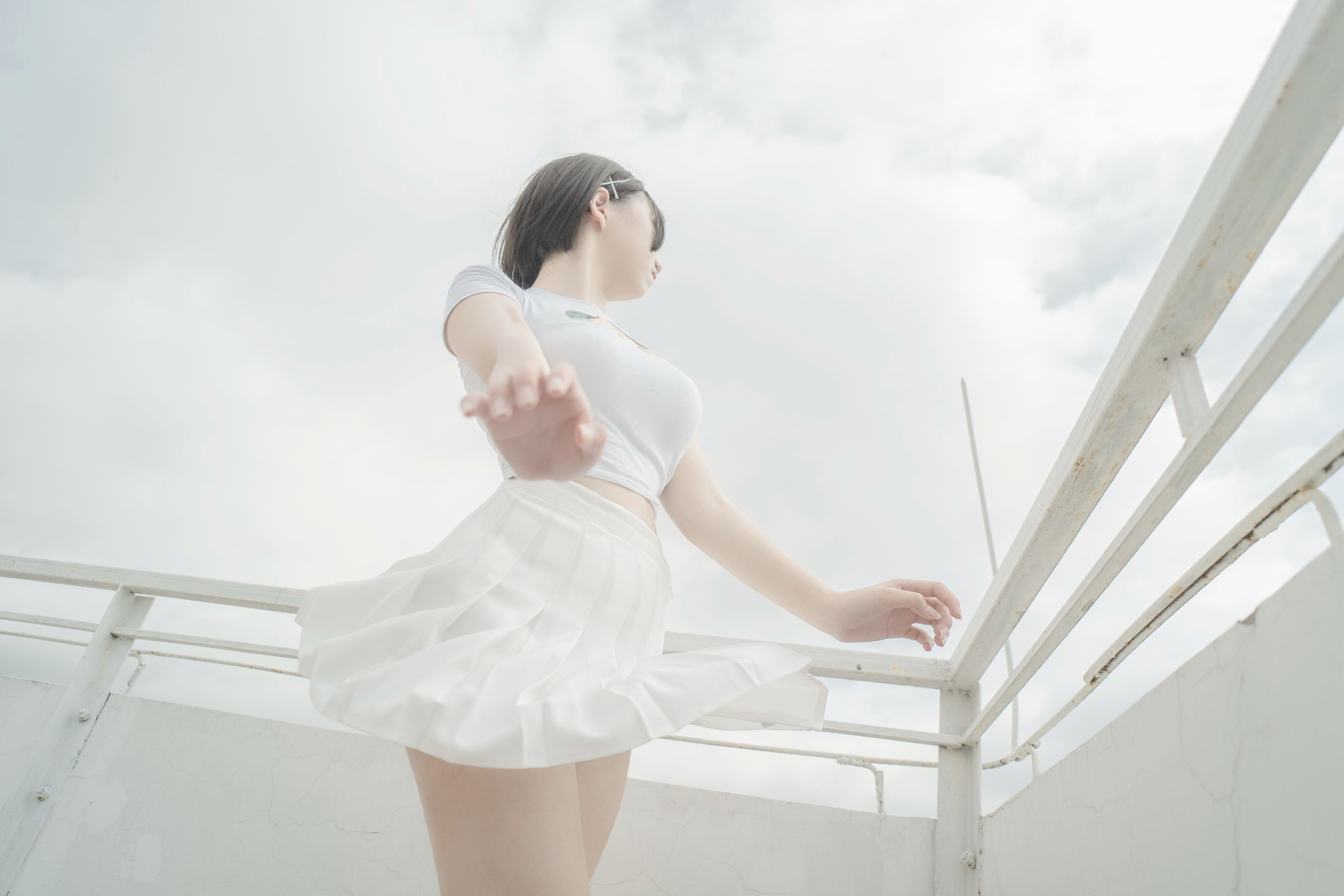 [网红COSER写真] 鬼马少女阿薰kaOri - 天台