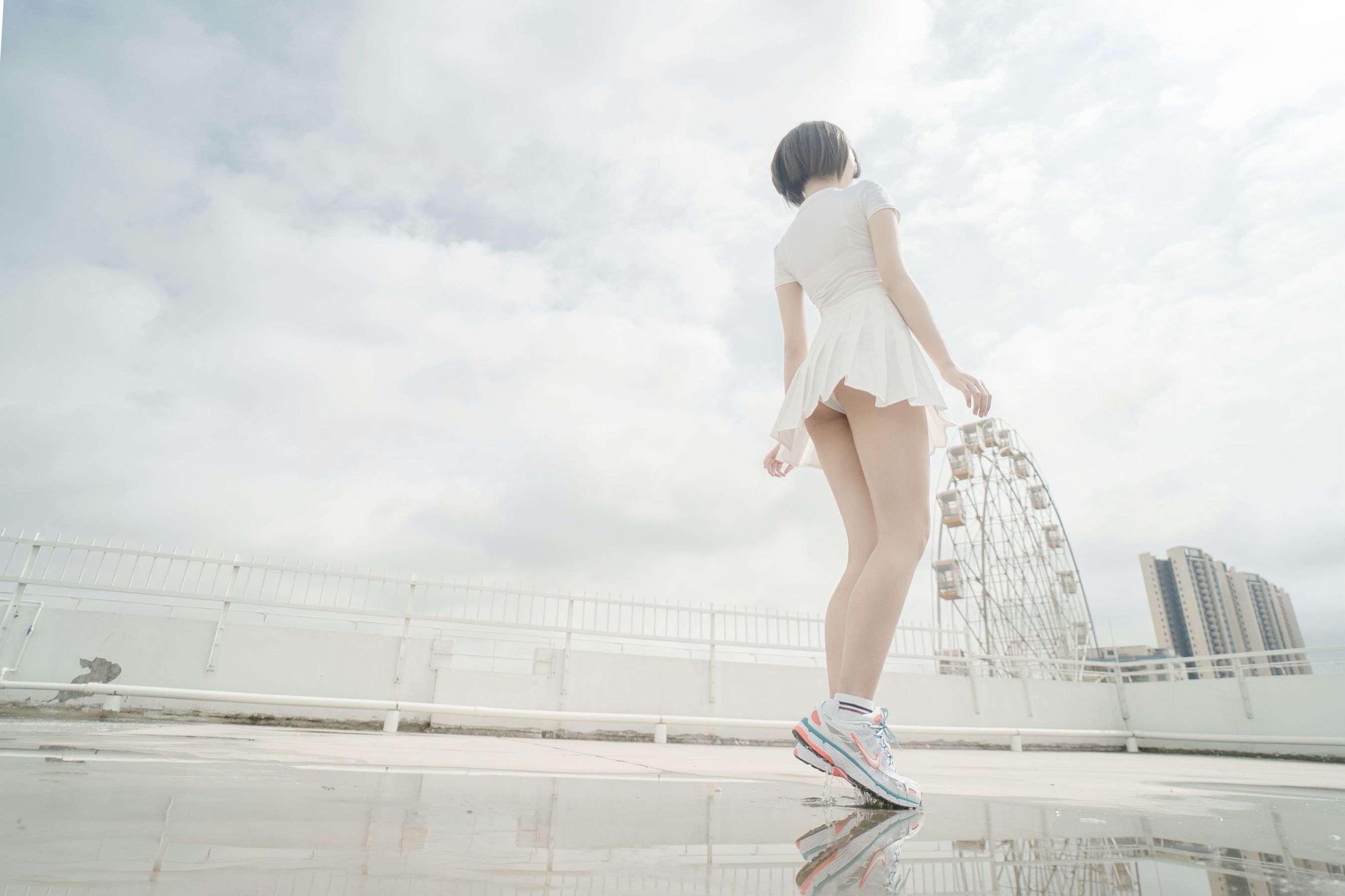 [网红COSER写真] 鬼马少女阿薰kaOri - 天台