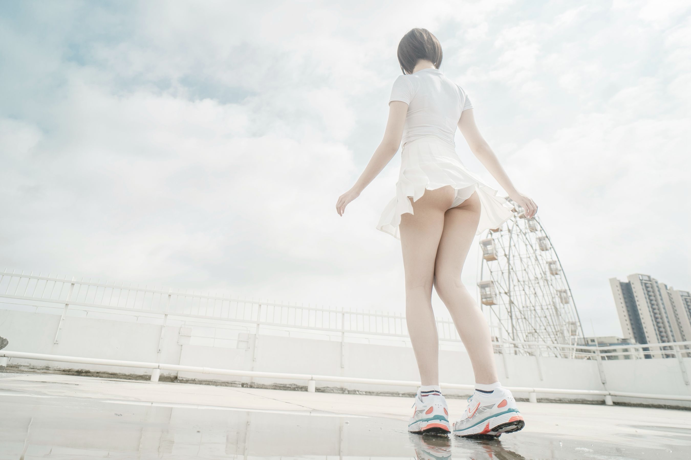 [网红COSER写真] 鬼马少女阿薰kaOri - 天台