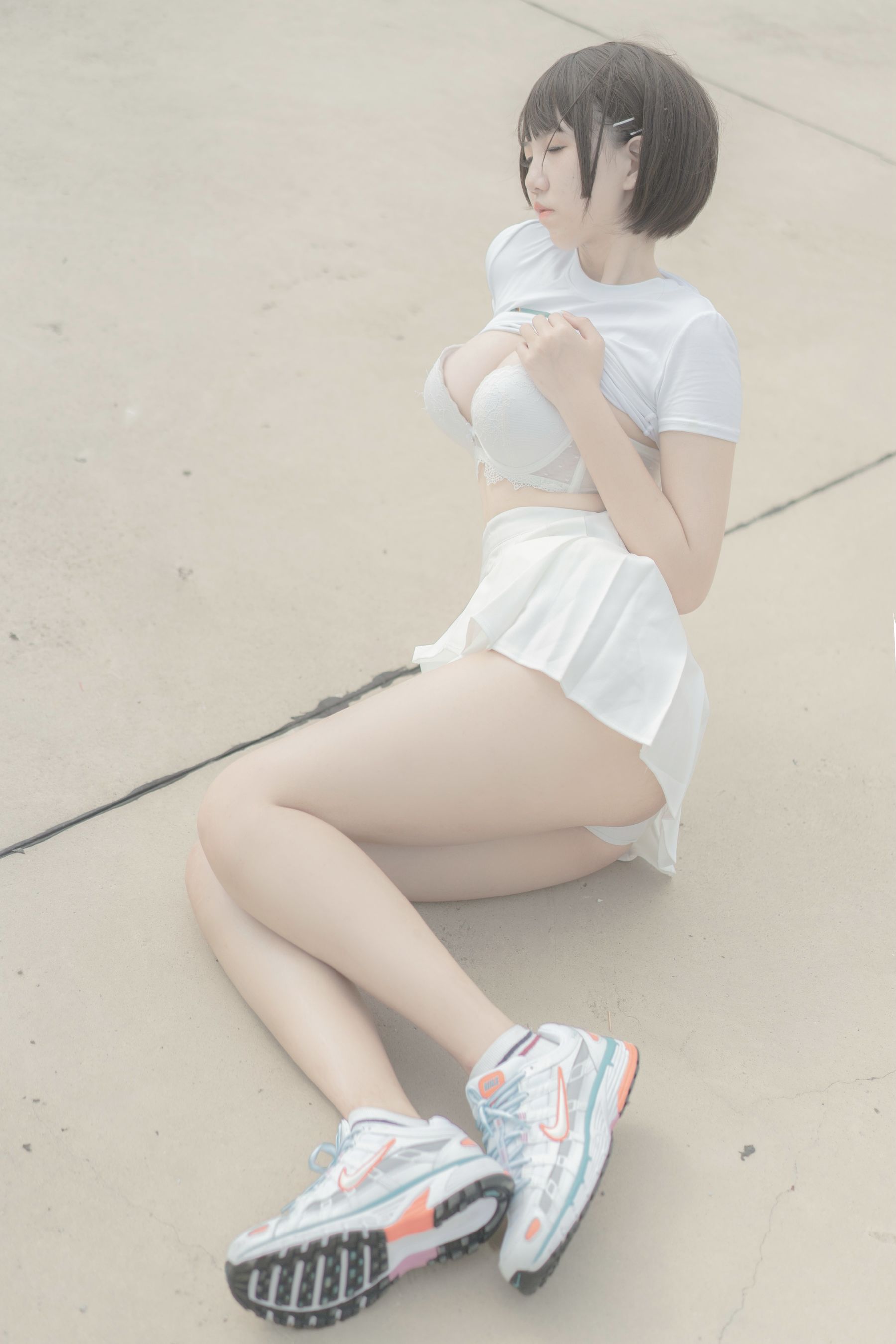 [网红COSER写真] 鬼马少女阿薰kaOri - 天台