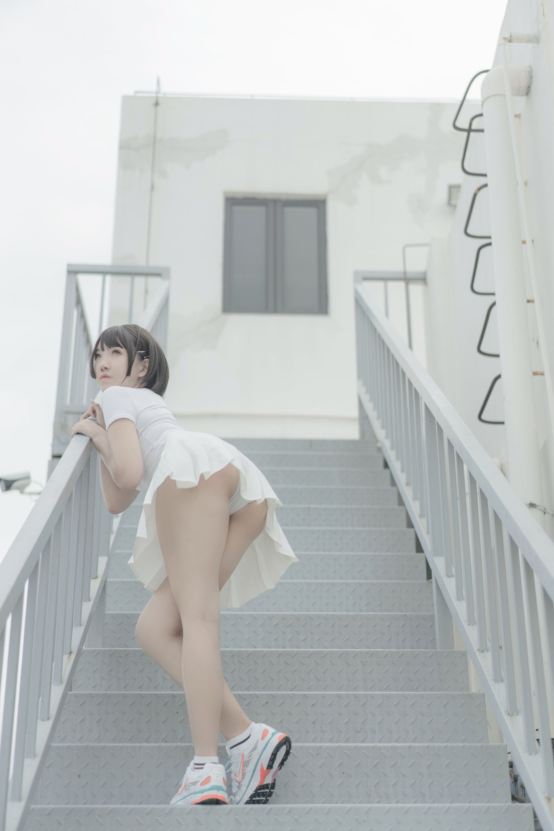 [网红COSER写真] 鬼马少女阿薰kaOri - 天台