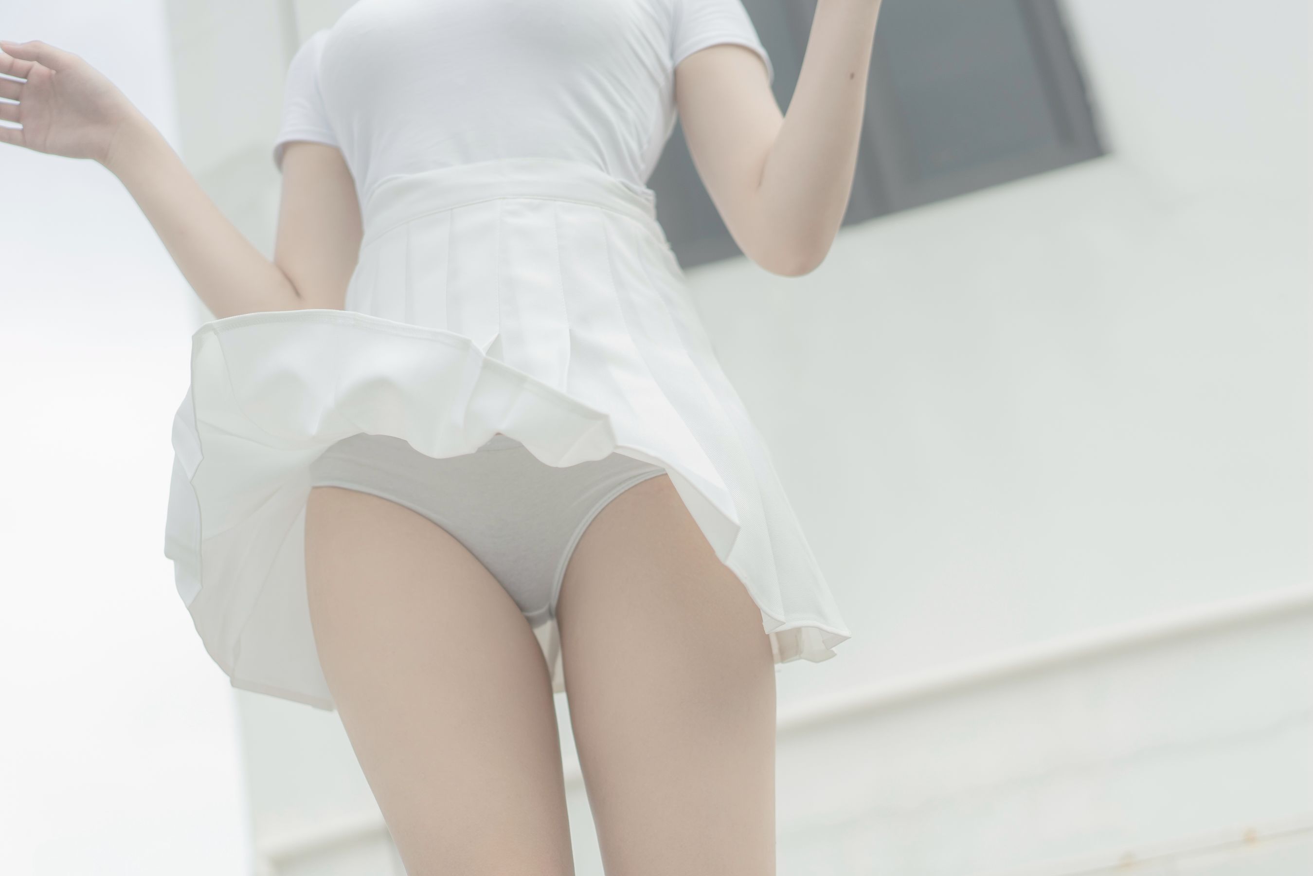[网红COSER写真] 鬼马少女阿薰kaOri - 天台