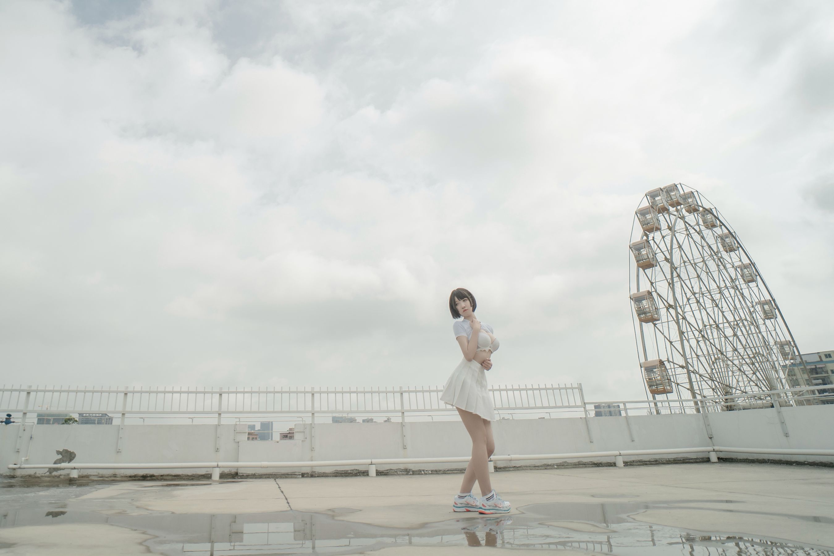 [网红COSER写真] 鬼马少女阿薰kaOri - 天台
