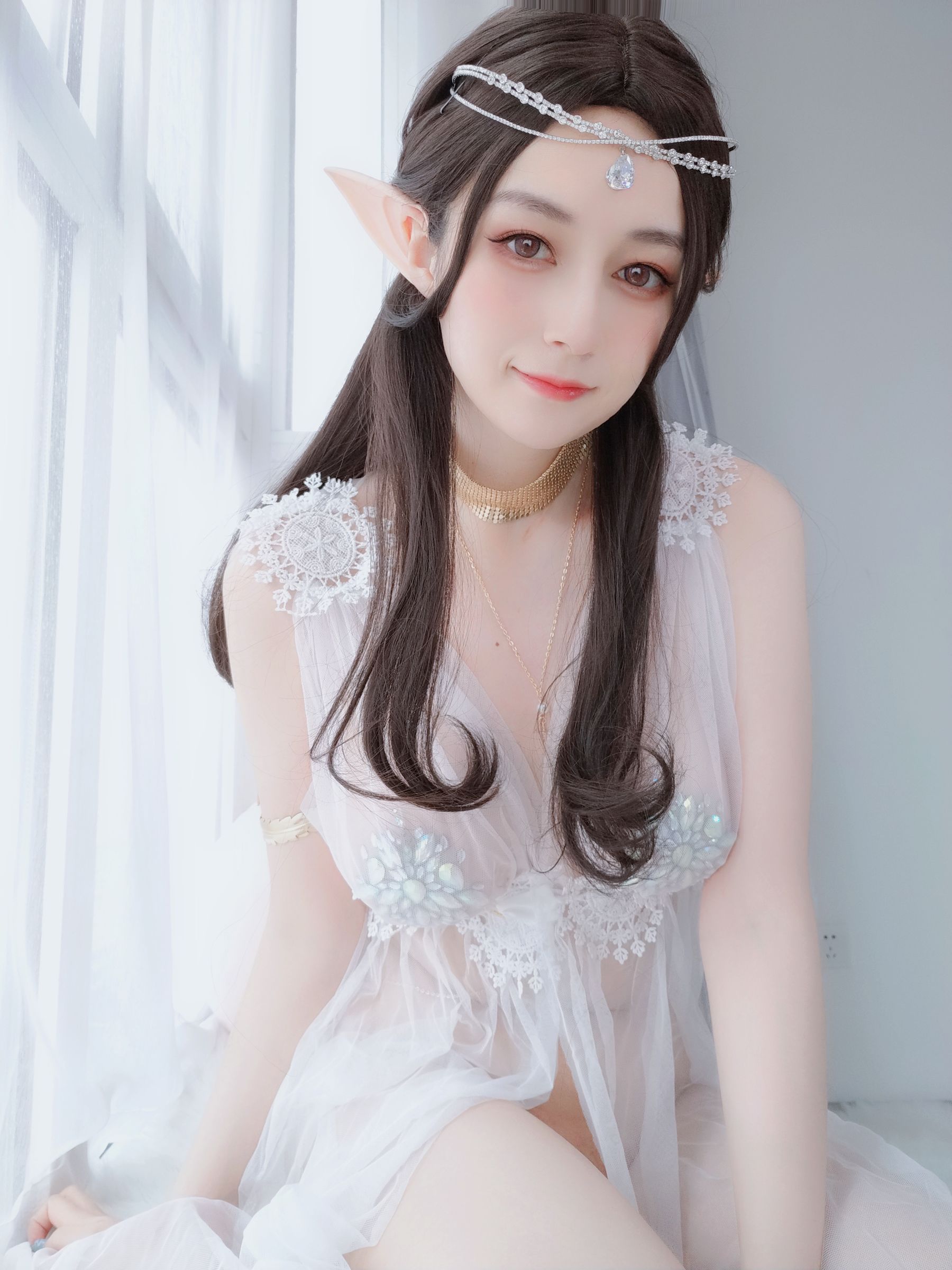 [网红COSER写真] Coser小姐姐白银 - 精灵宝石内衣
