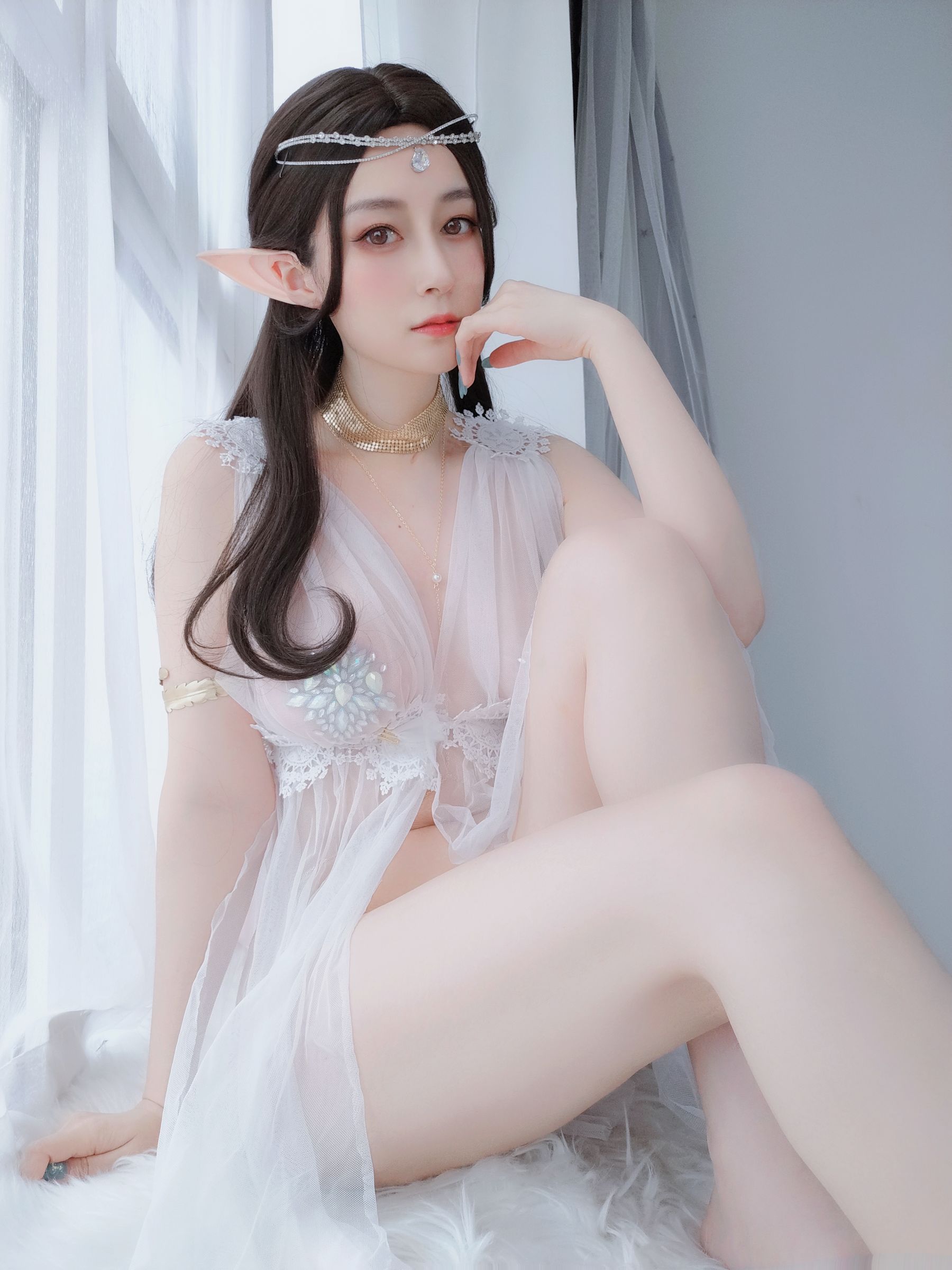 [网红COSER写真] Coser小姐姐白银 - 精灵宝石内衣