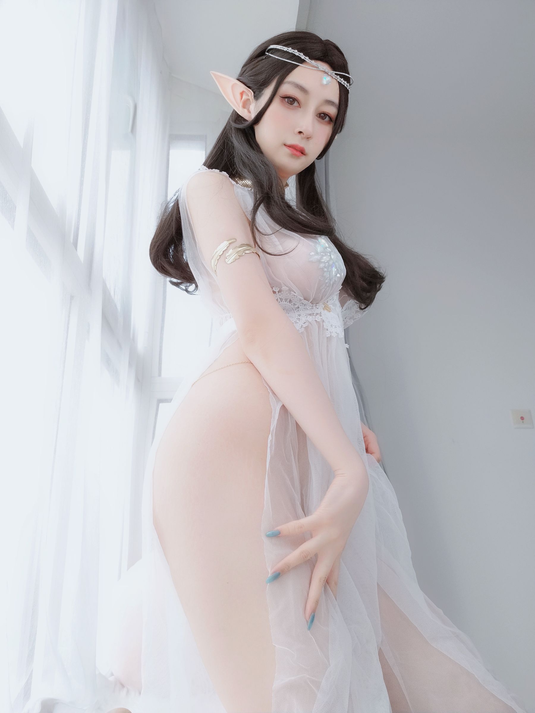 [网红COSER写真] Coser小姐姐白银 - 精灵宝石内衣