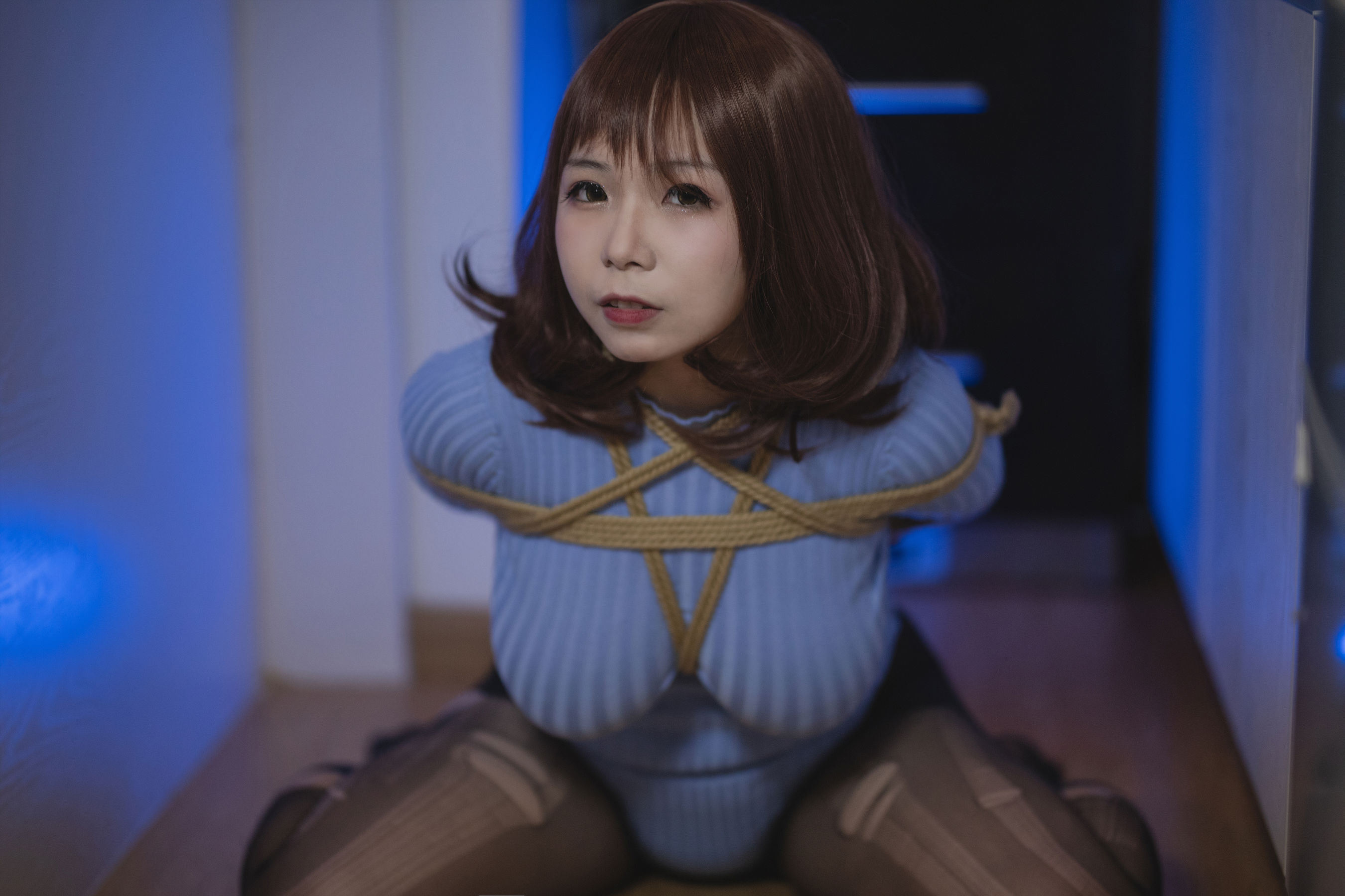 [网红COSER写真] 自闭颜球球(无颜小天使wy) - 绳
