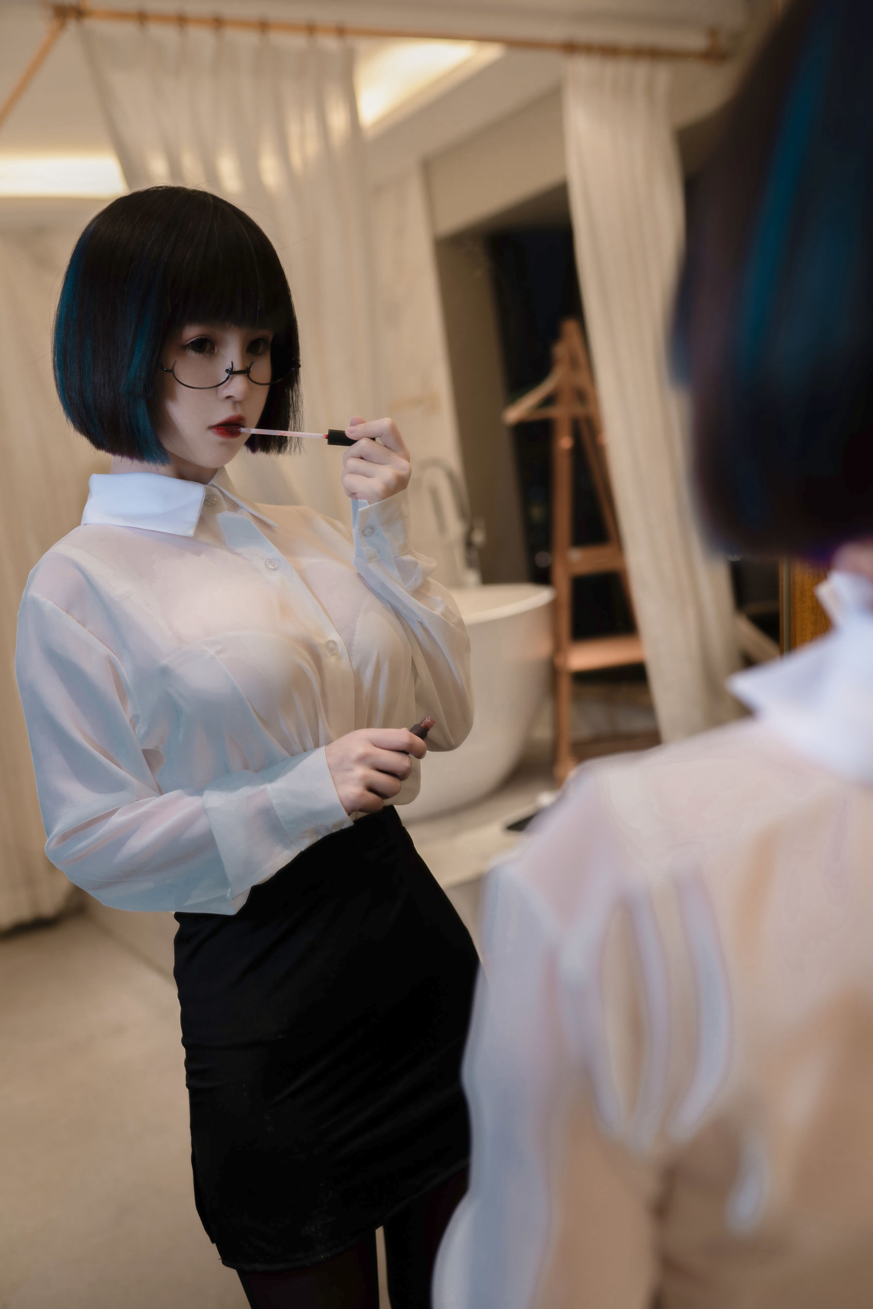 [网红COSER写真] 美少女晕崽 - 迷情小秘