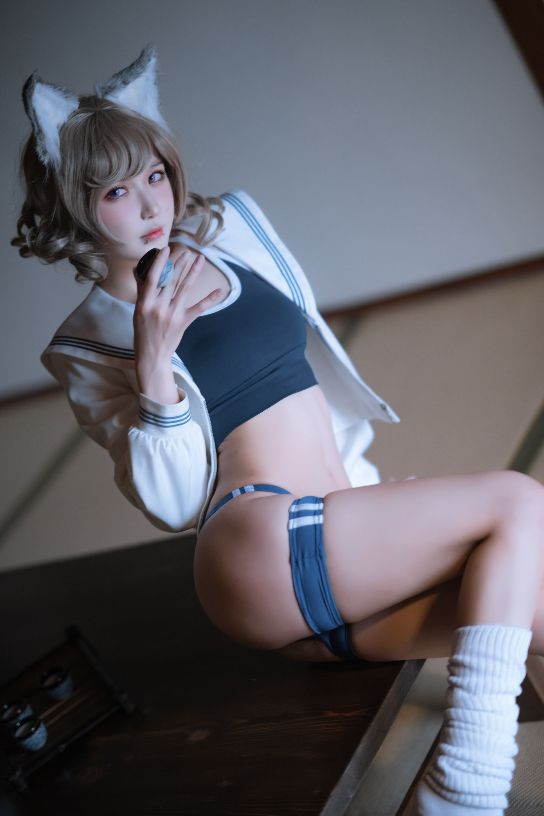 [网红COSER写真] 动漫博主阿包也是兔娘 - X型体操服