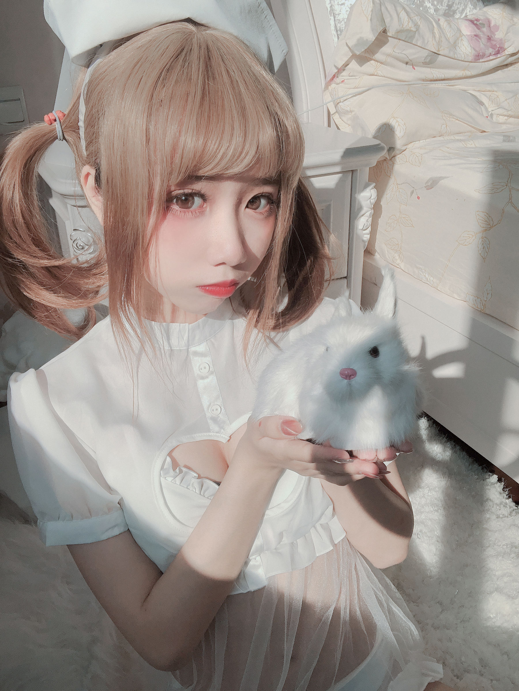 [网红COSER写真] 动漫博主果咩酱w - 兔兔护士