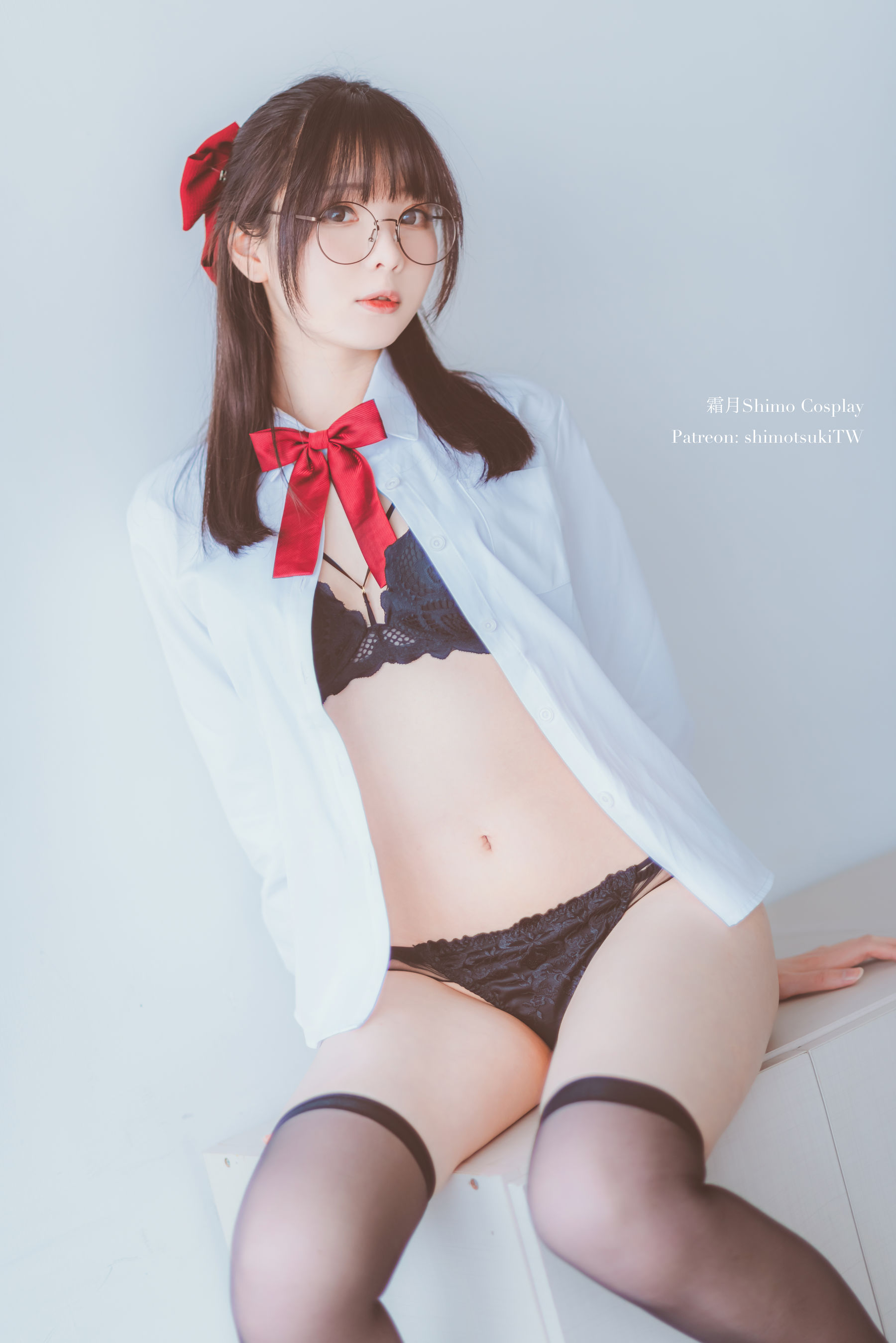 [网红COSER写真] 微博妹纸霜月shimo - JK校服的诱惑
