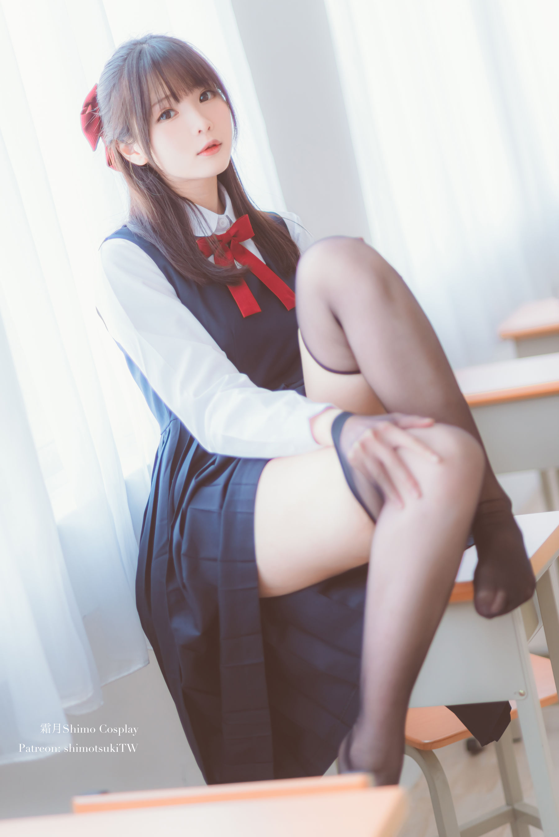 [网红COSER写真] 微博妹纸霜月shimo - JK校服的诱惑