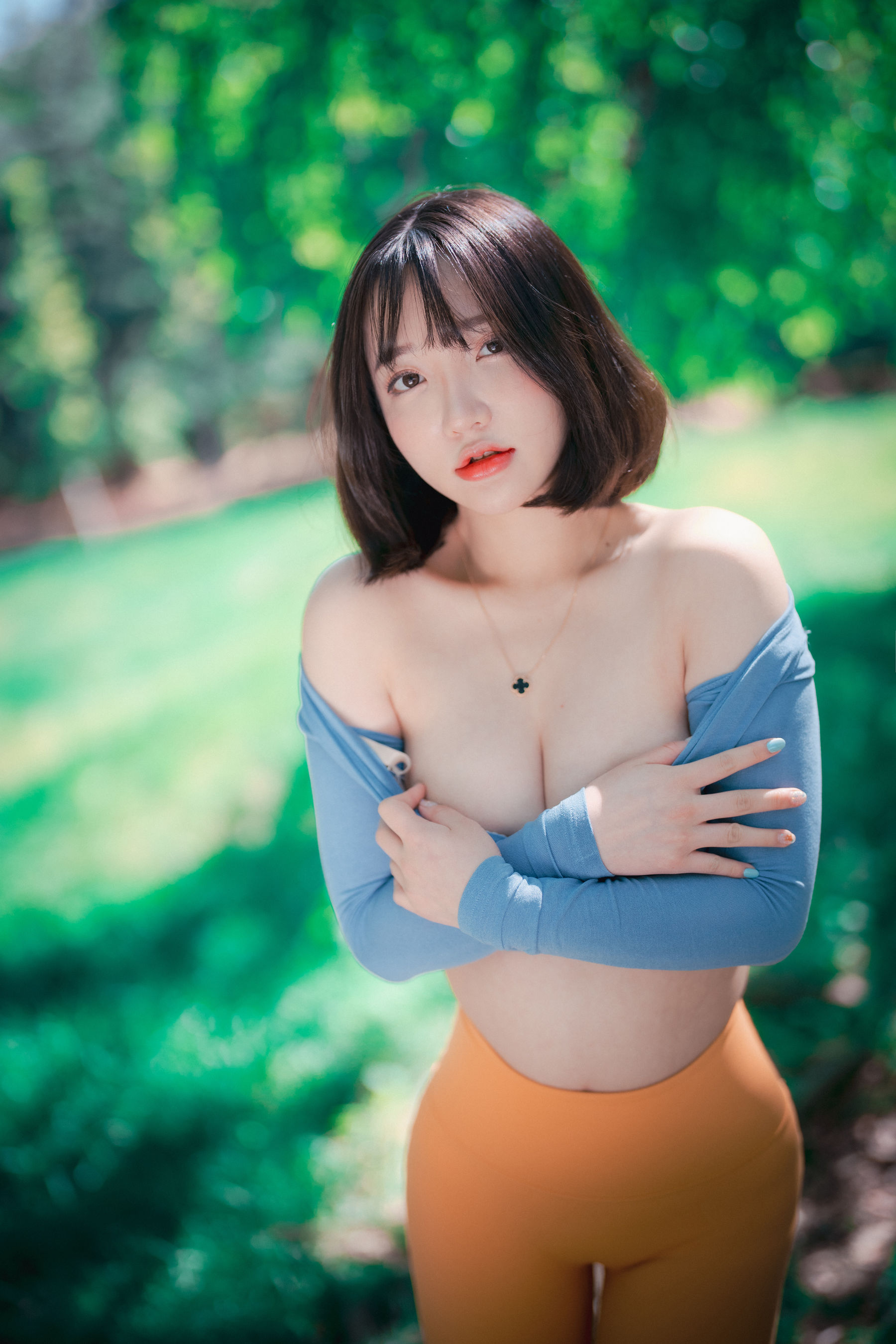 [DJAWA]  Yeeun - Naughty Trekking 写真套图