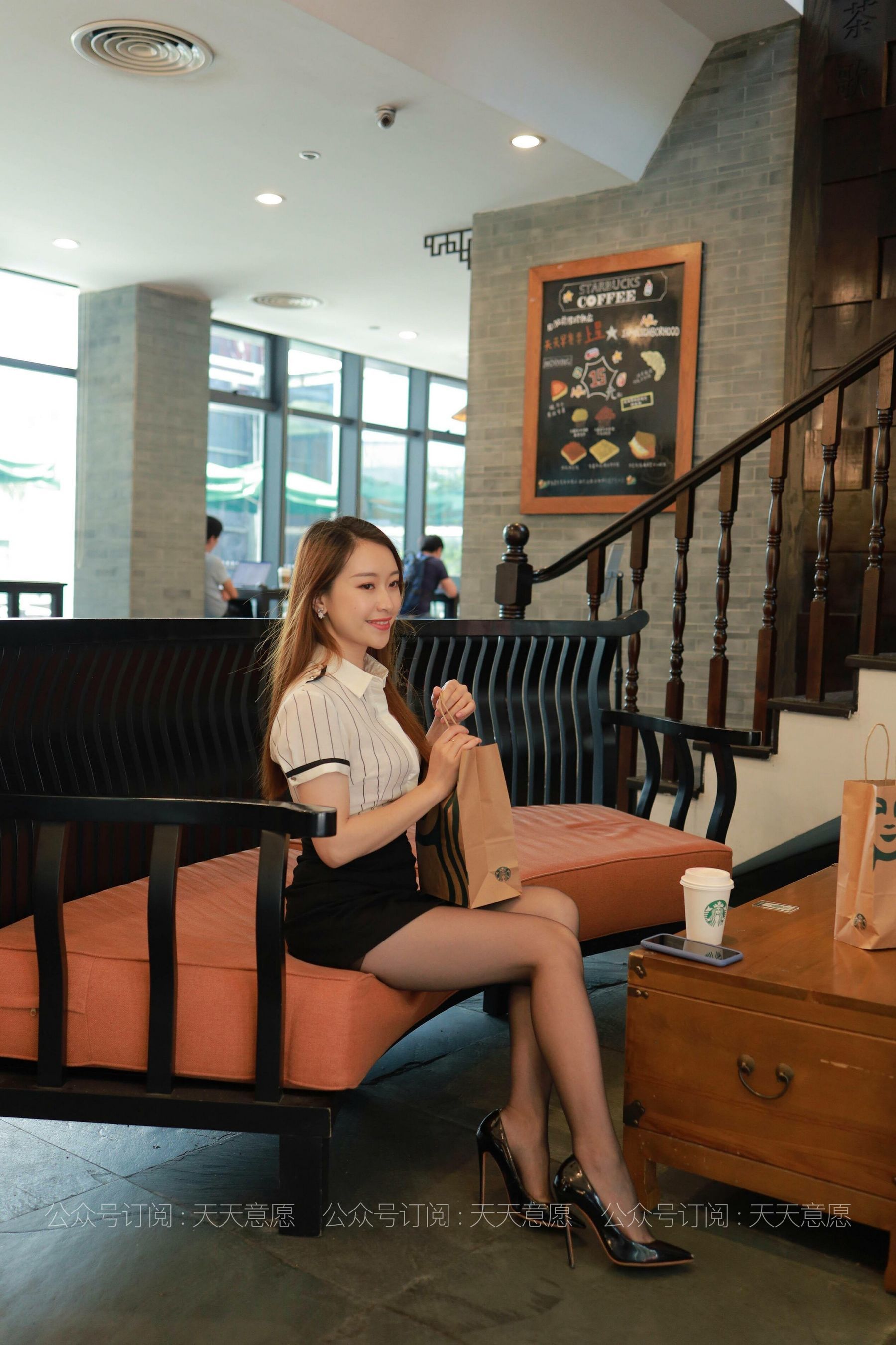 [IESS异思趣向] 丝享家818 小婕 《黑丝下午茶》 丝袜美腿套图