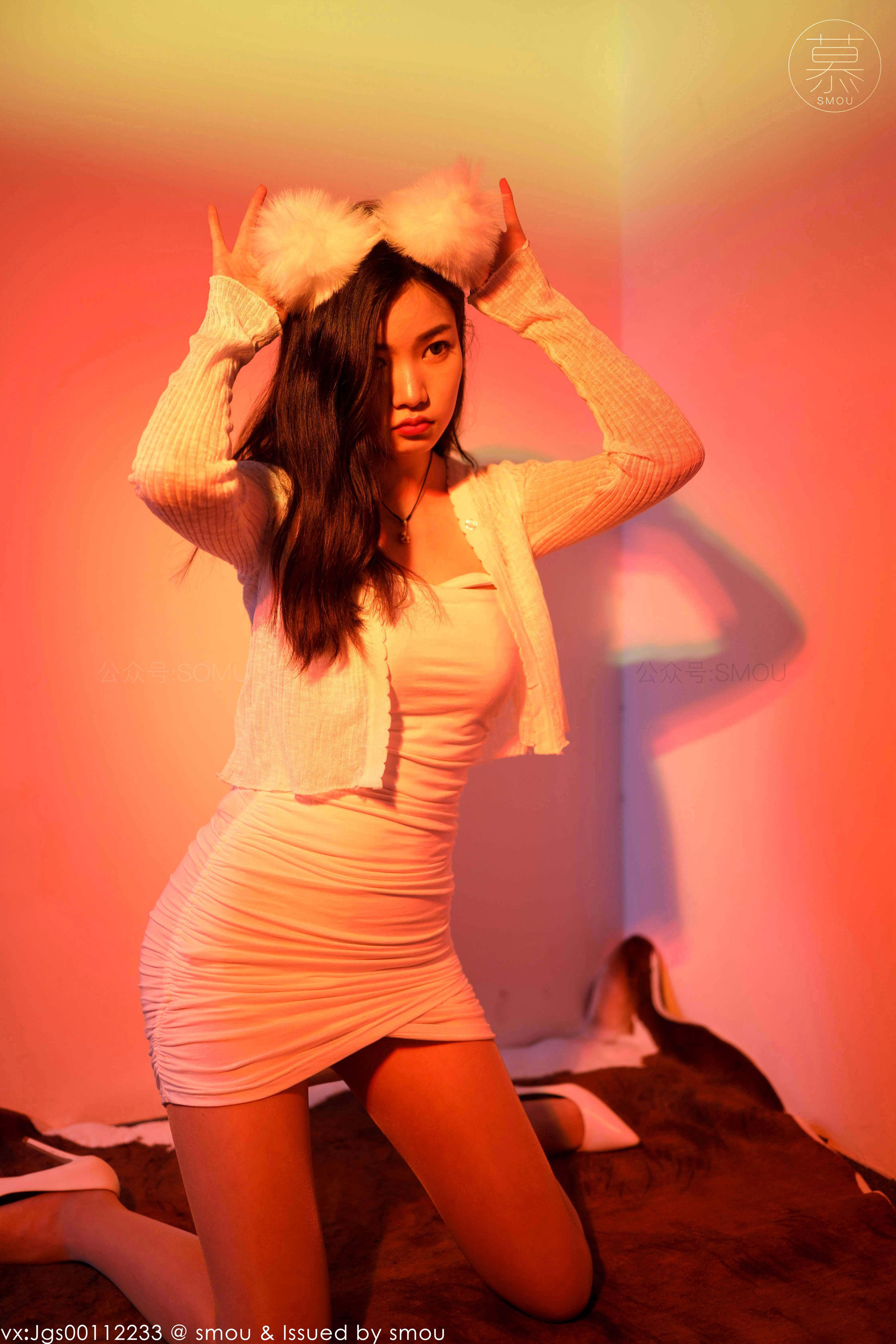 [丝慕SMOU] 蜜系列 M012 文欣 丝袜美腿套图