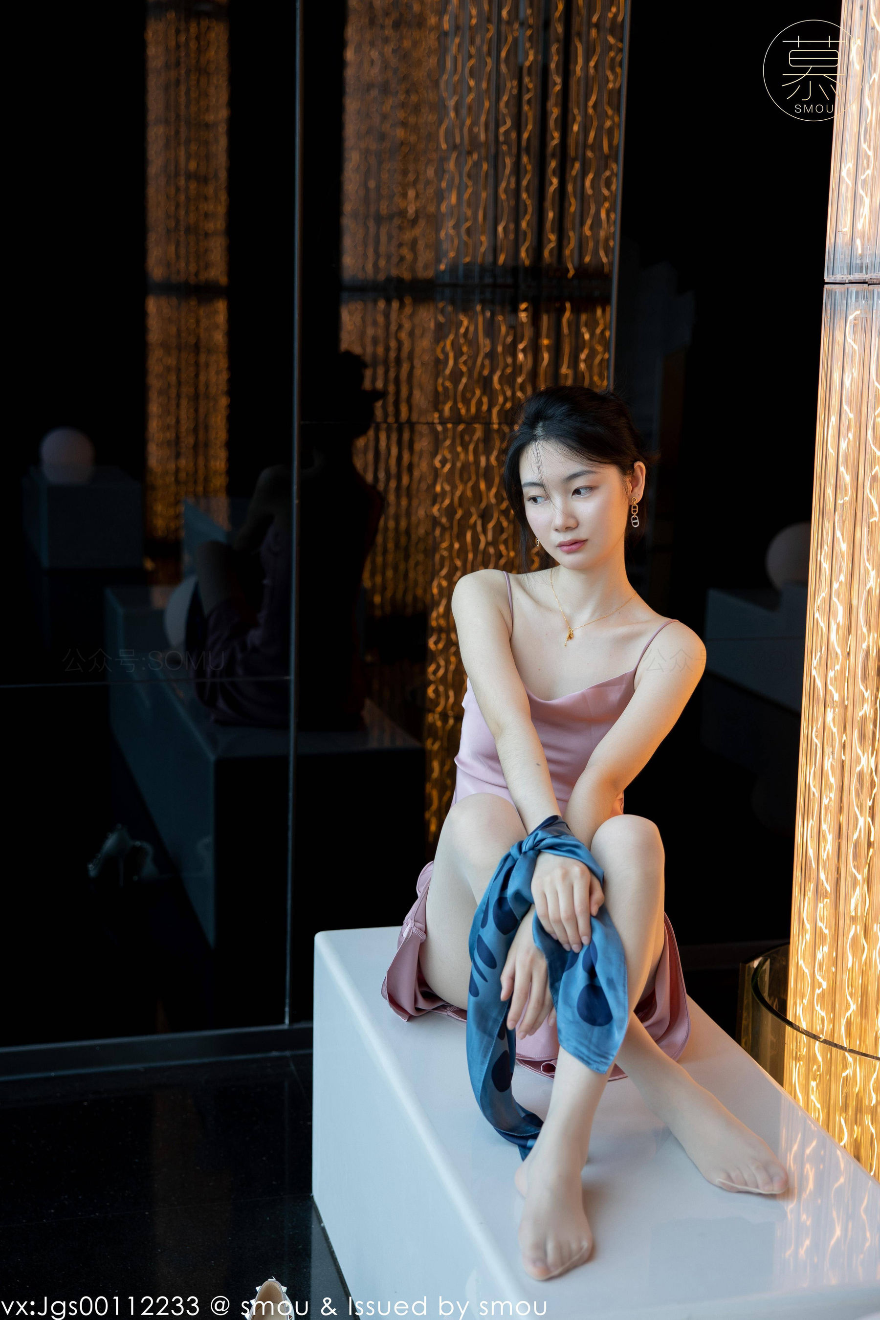 [丝慕SMOU] 蜜系列 M018 可儿 丝袜美腿套图