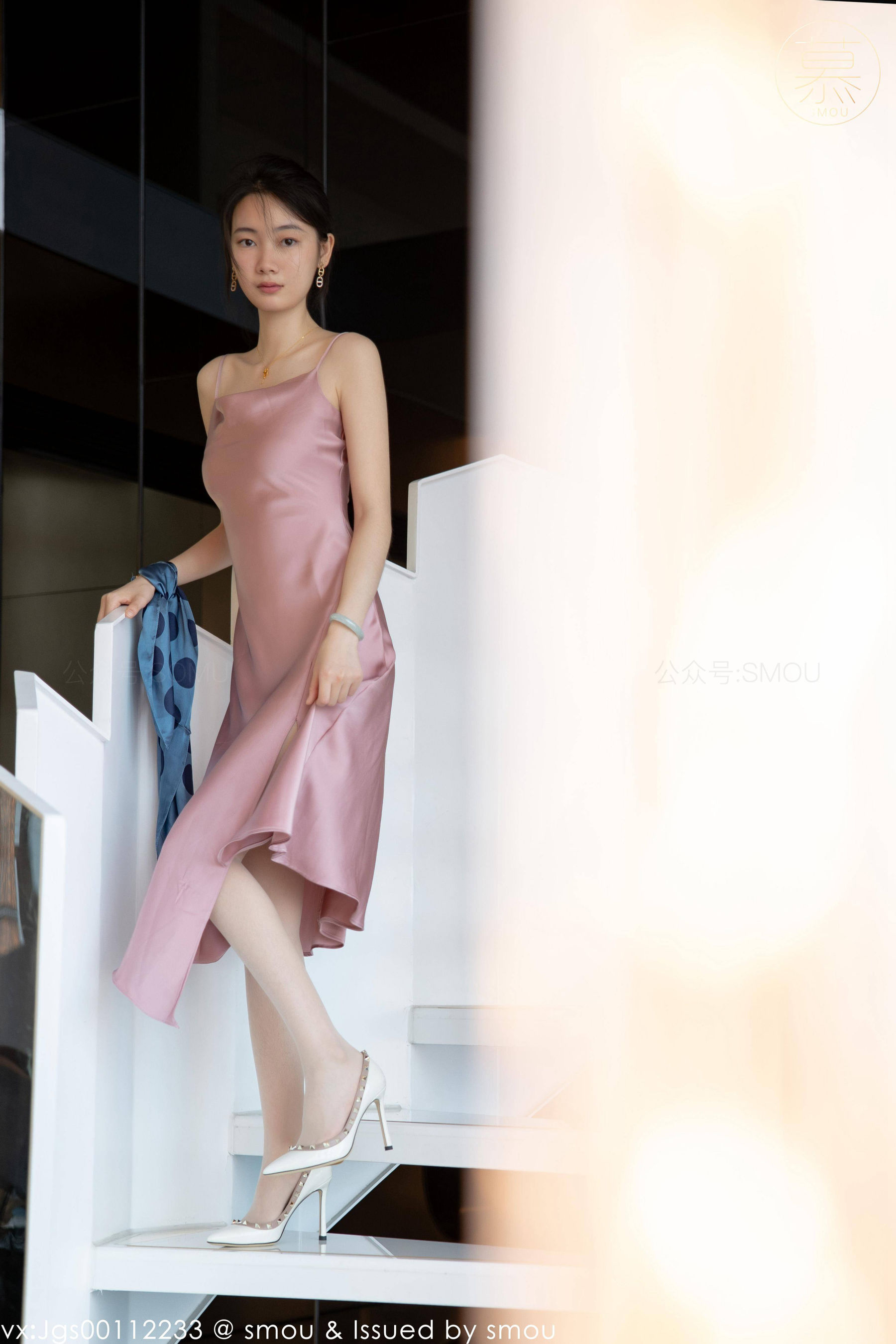 [丝慕SMOU] 蜜系列 M018 可儿 丝袜美腿套图