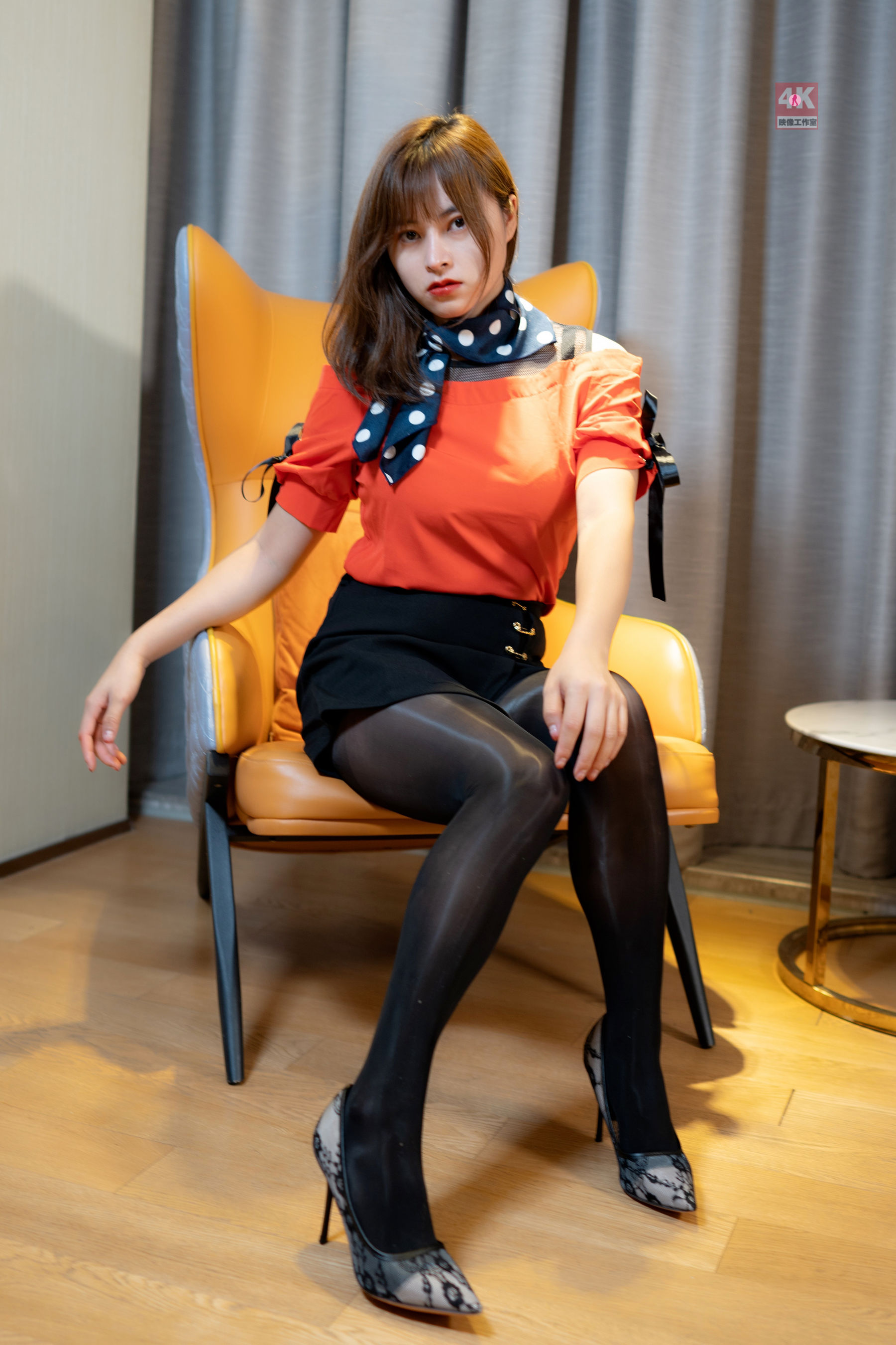 [丽柜Ligui] 网络丽人 Model 奈沐子 《复古的两套日式OL》