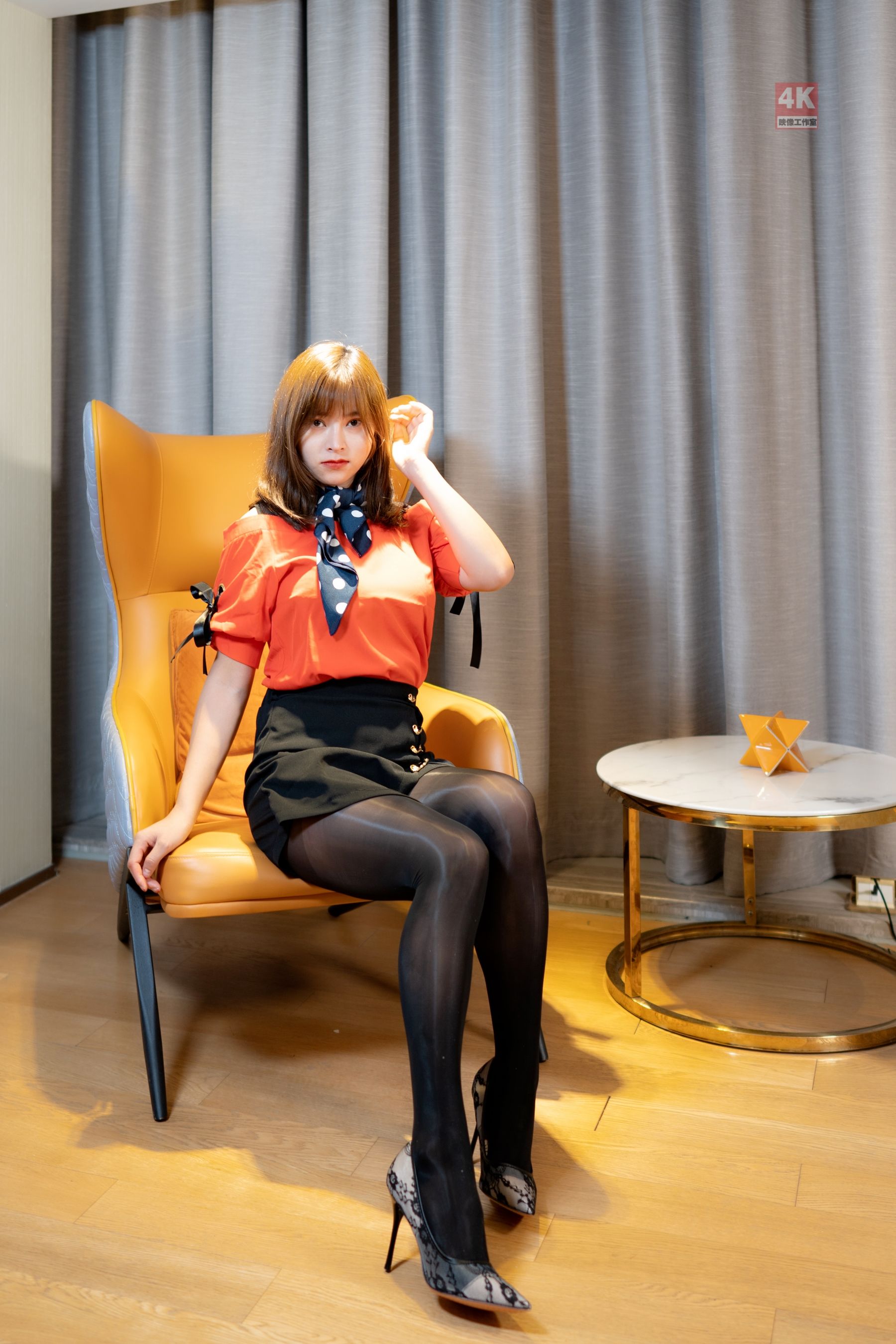 [丽柜Ligui] 网络丽人 Model 奈沐子 《复古的两套日式OL》