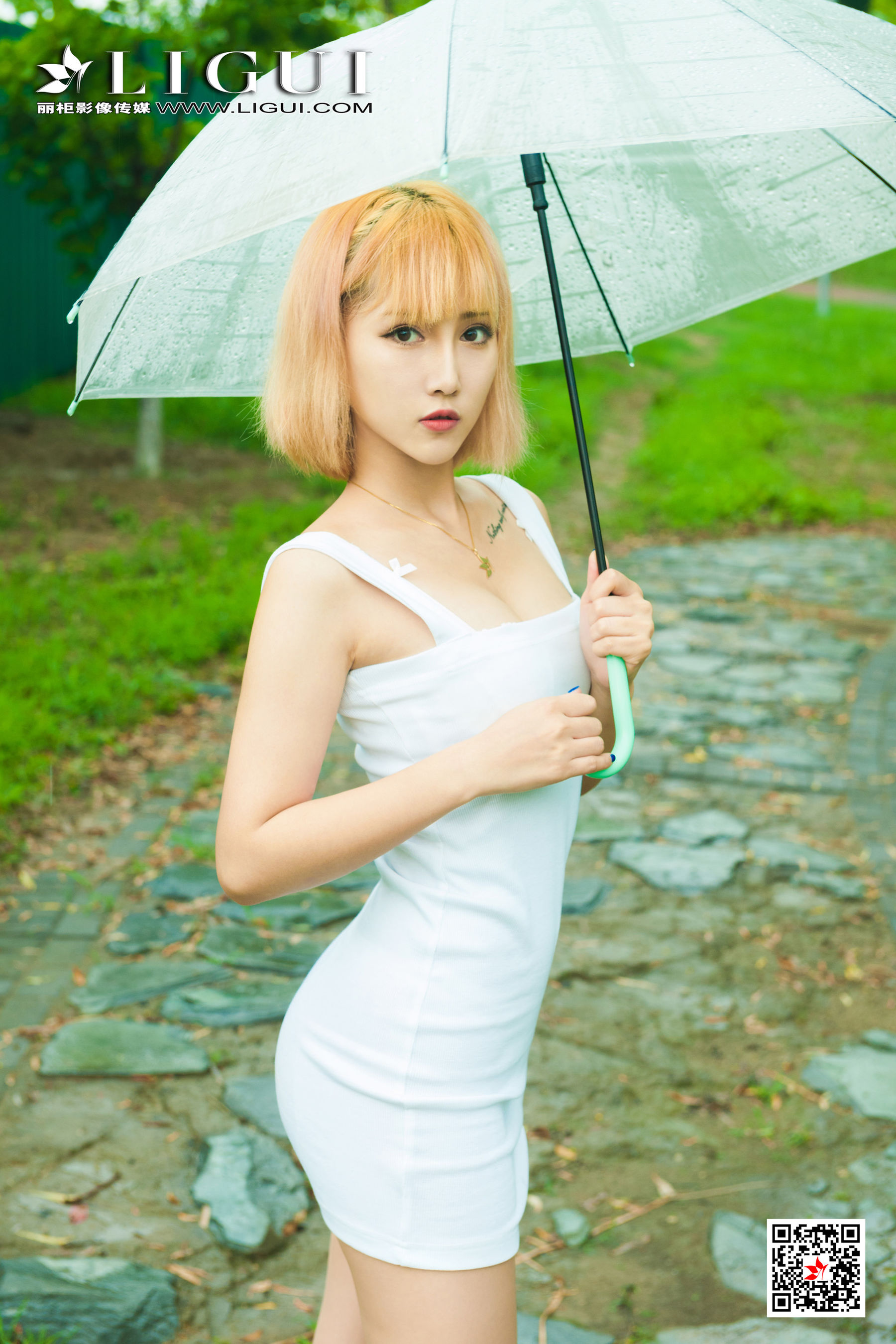 [丽柜Ligui] 网络丽人 Model 小爽 《雨中漫步》