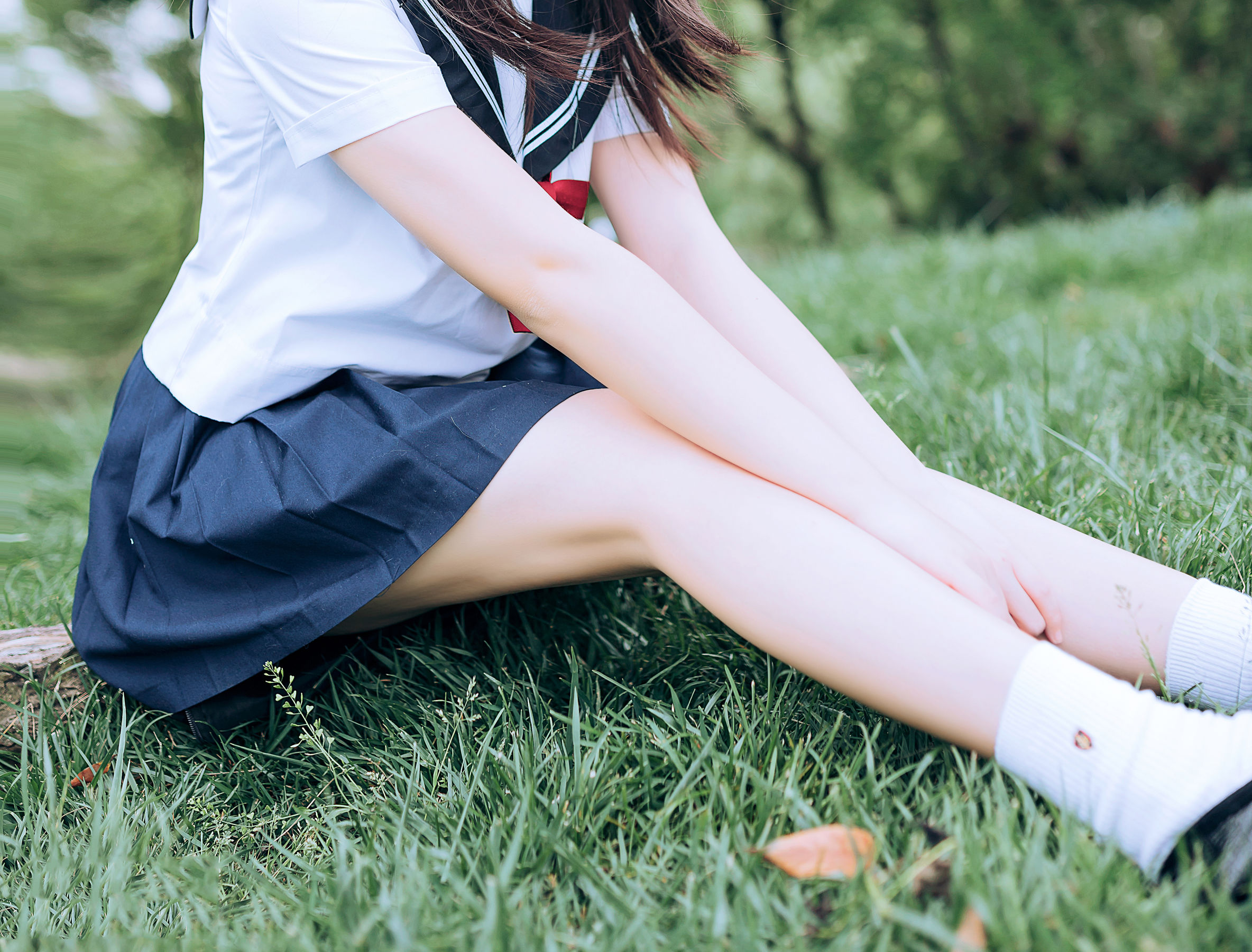 [喵糖映画] VOL.446 你的负卿 绿意JK 写真套图
