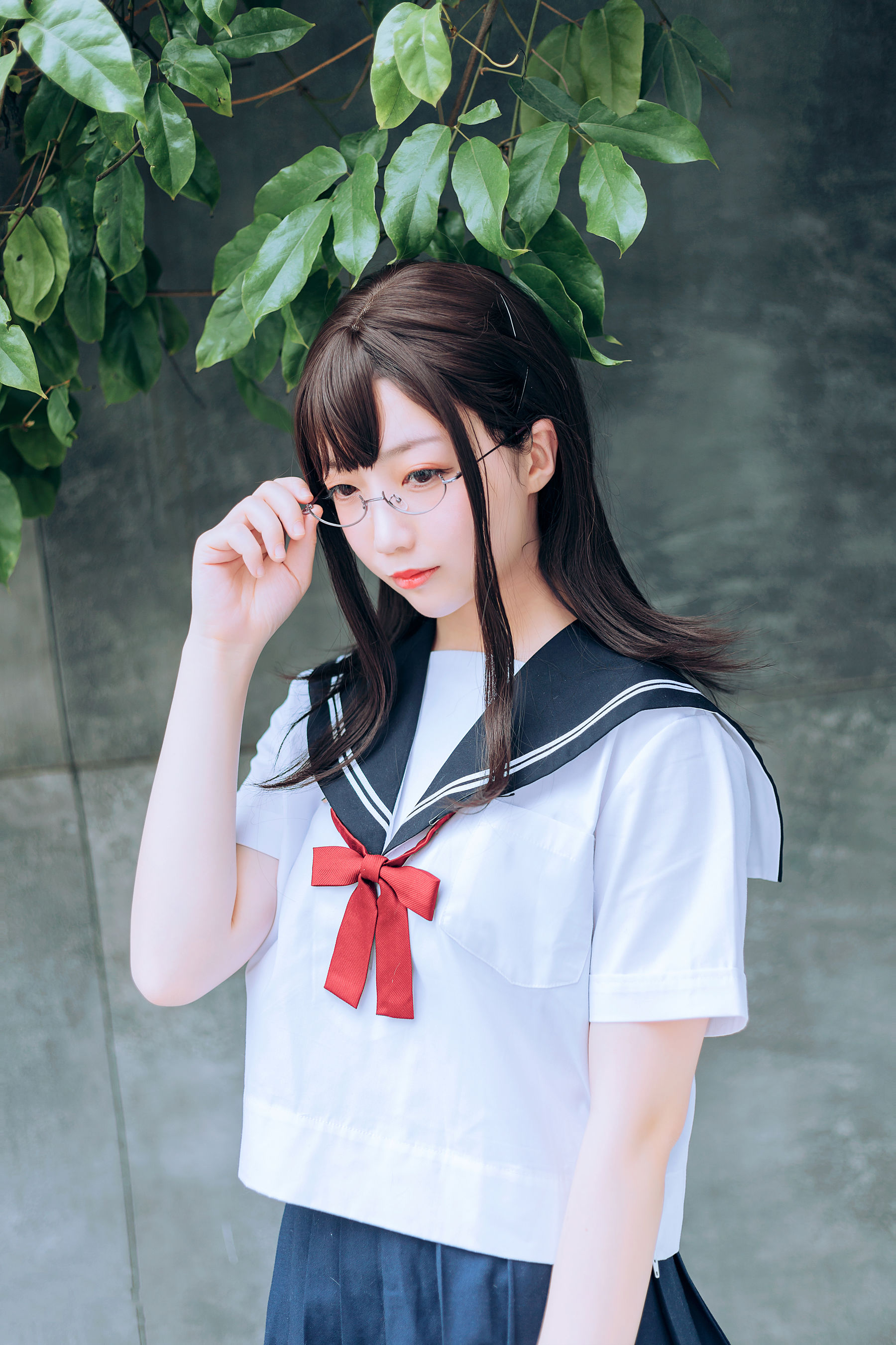 [喵糖映画] VOL.446 你的负卿 绿意JK 写真套图