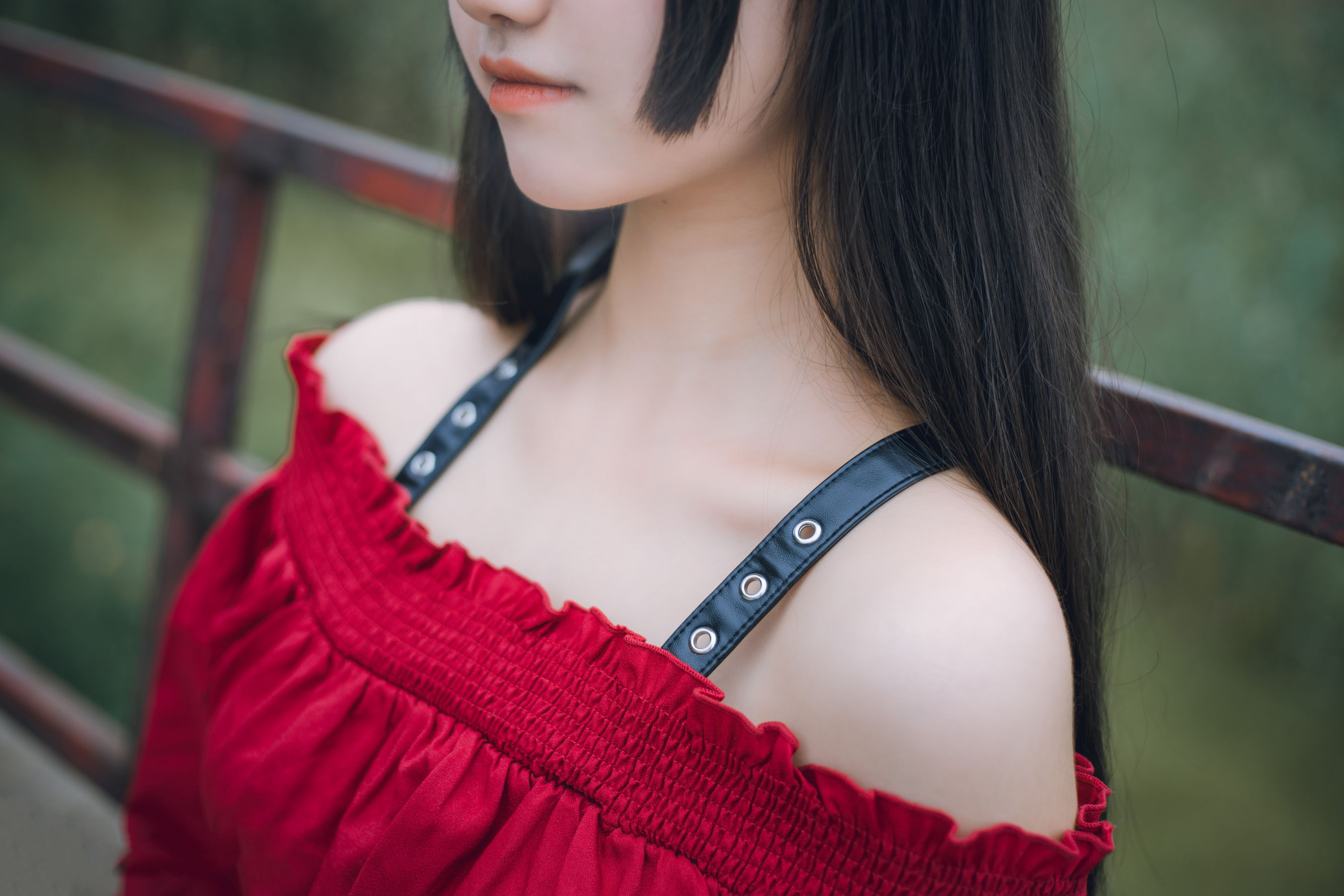 [喵糖映画] VOL.453 lovely呆玄 - 红与黑 写真套图