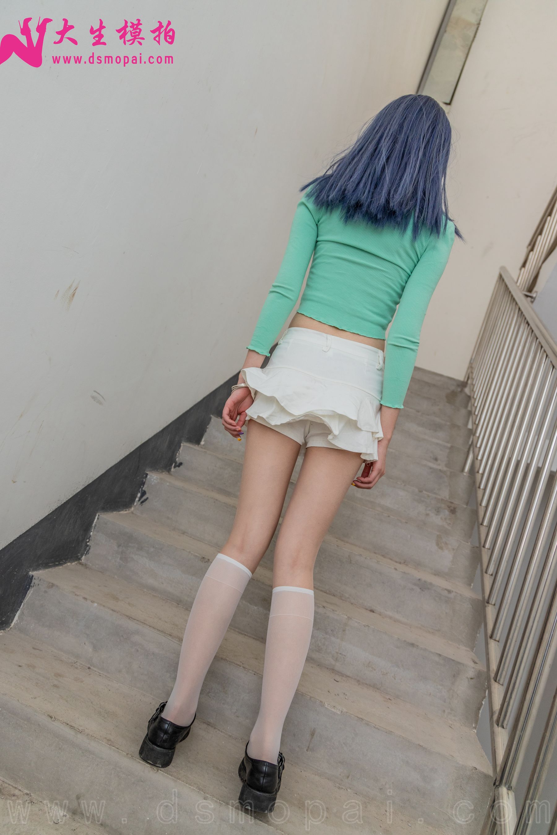 [大生模拍] NO.234 利利 楼道美丝 写真套图
