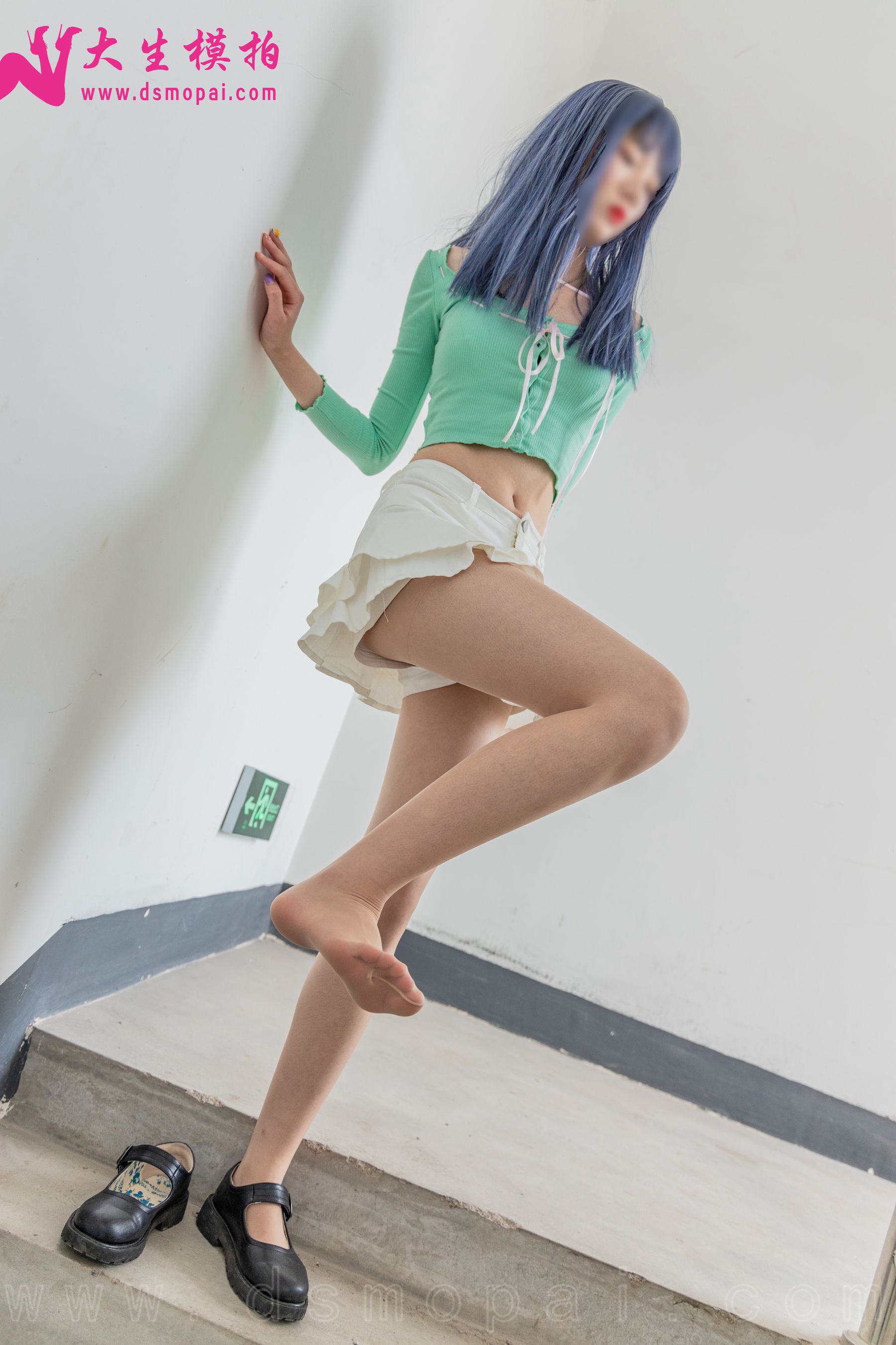 [大生模拍] NO.234 利利 楼道美丝 写真套图